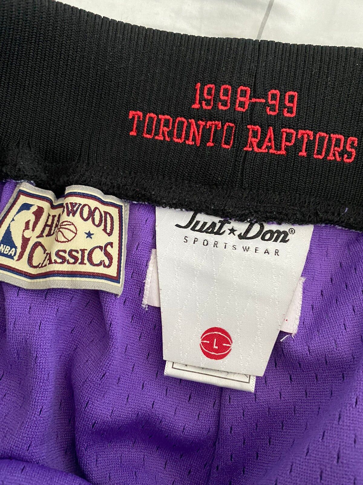 Just Don New Just Don x Mitchell & Ness Toronto Raptors NBA Shorts Size US 34 / EU 50 - 3 Preview