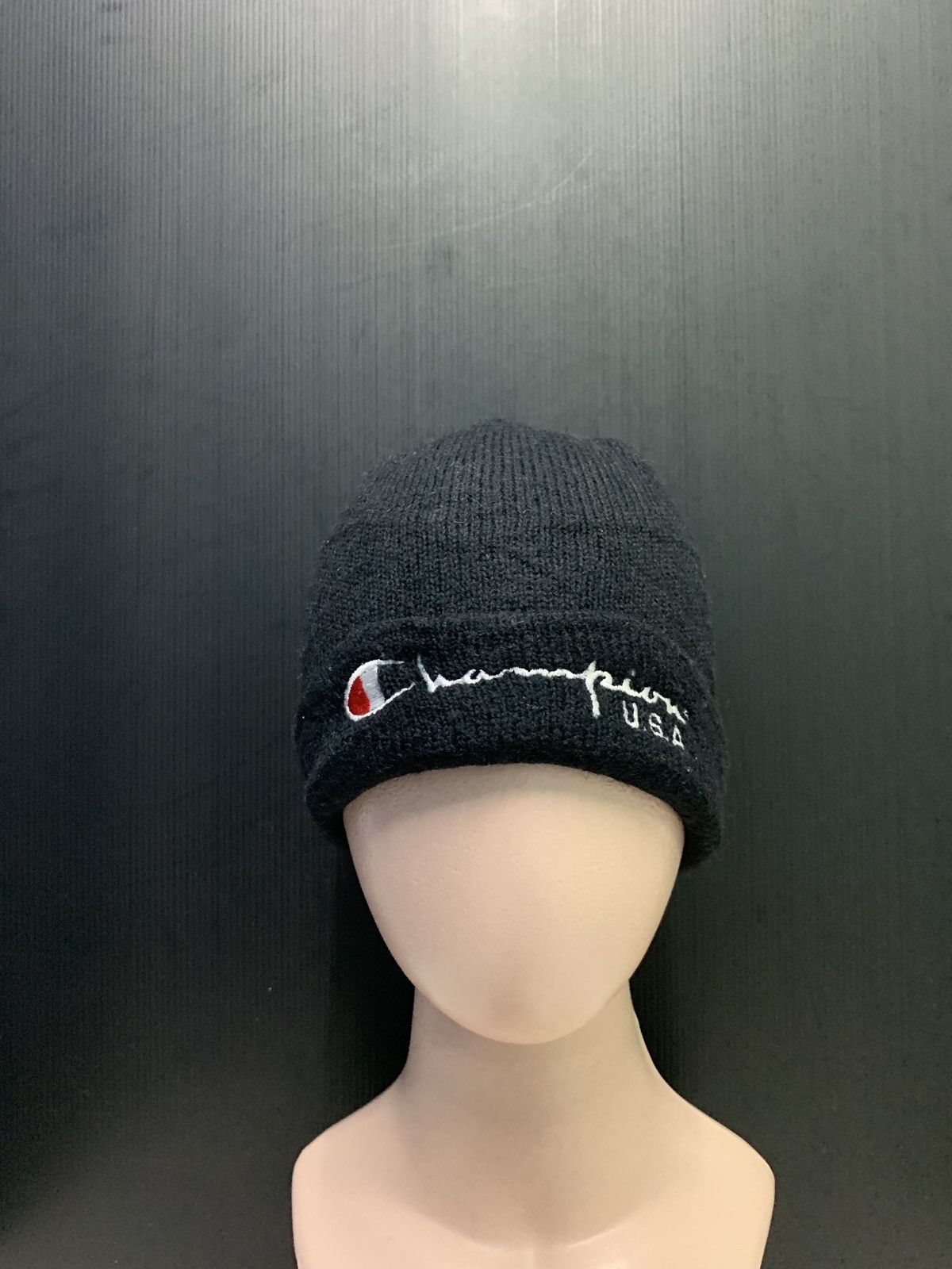 Champion Beanie In Black Snow Cap