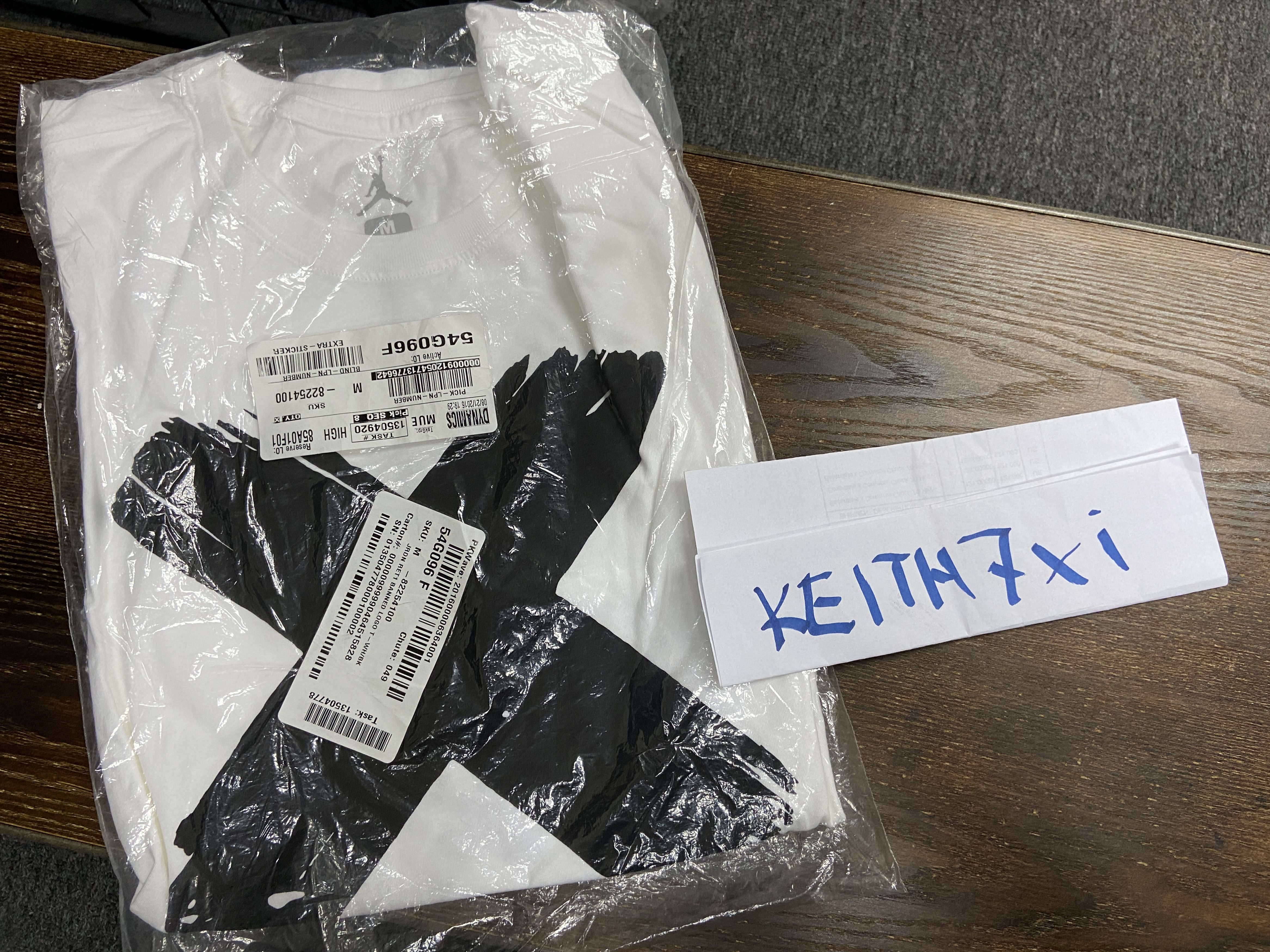 Jordan Brand × Nike Nike Jordan 1 Bred Banned t shirt tee Size US M / EU 48-50 / 2 - 3 Thumbnail