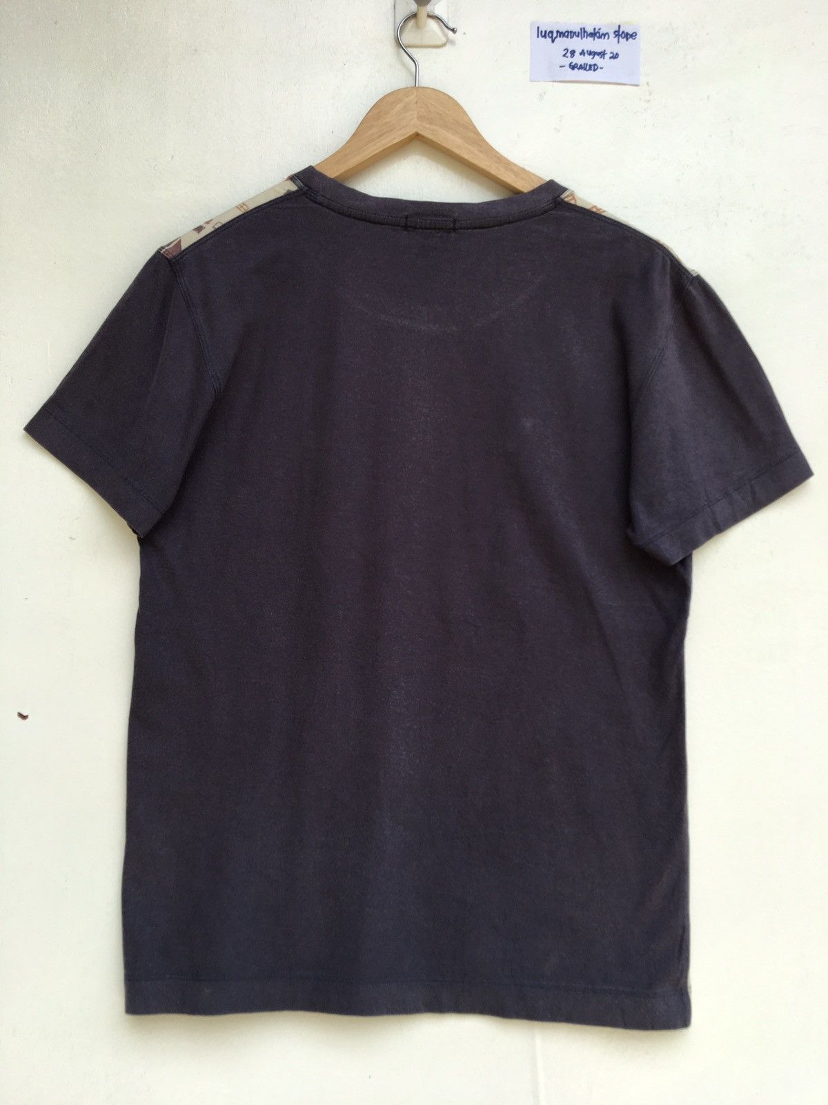 Paul Smith Paul Smith Graphic Tshirt Nice Design Size US S / EU 44-46 / 1 - 13 Thumbnail