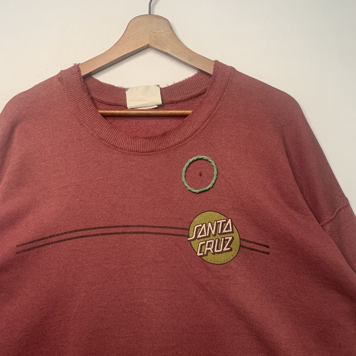 Santa Cruz Skateboards 💥DISTRESSED!! Santa Cruz Skate Gang Big Logo Back Crewneck Size US XL / EU 56 / 4 - 2 Thumbnail