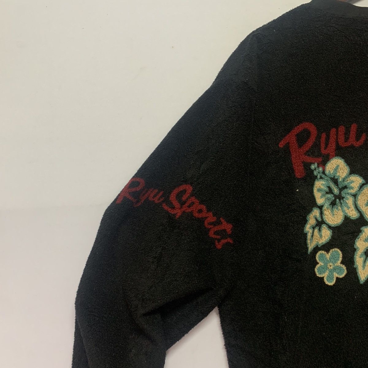Japanese Brand × Vintage Vintage Ryu Sport Big Logo Back Fleece Crewneck Sweater Size US L / EU 52-54 / 3 - 10 Thumbnail