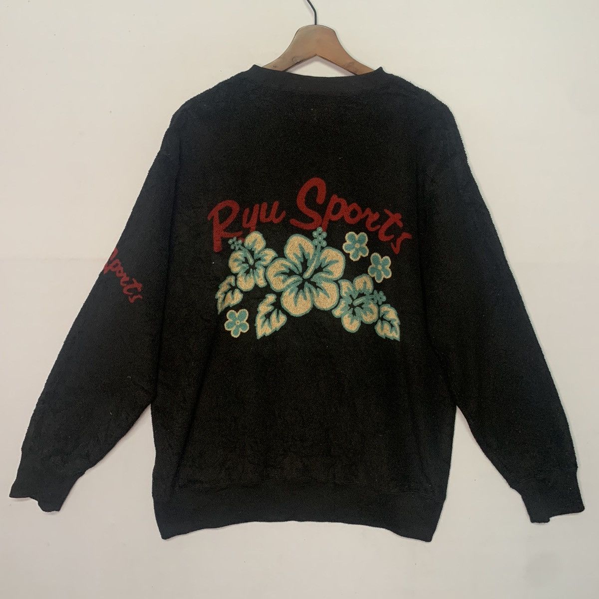 Japanese Brand × Vintage Vintage Ryu Sport Big Logo Back Fleece Crewneck Sweater Size US L / EU 52-54 / 3 - 1 Thumbnail
