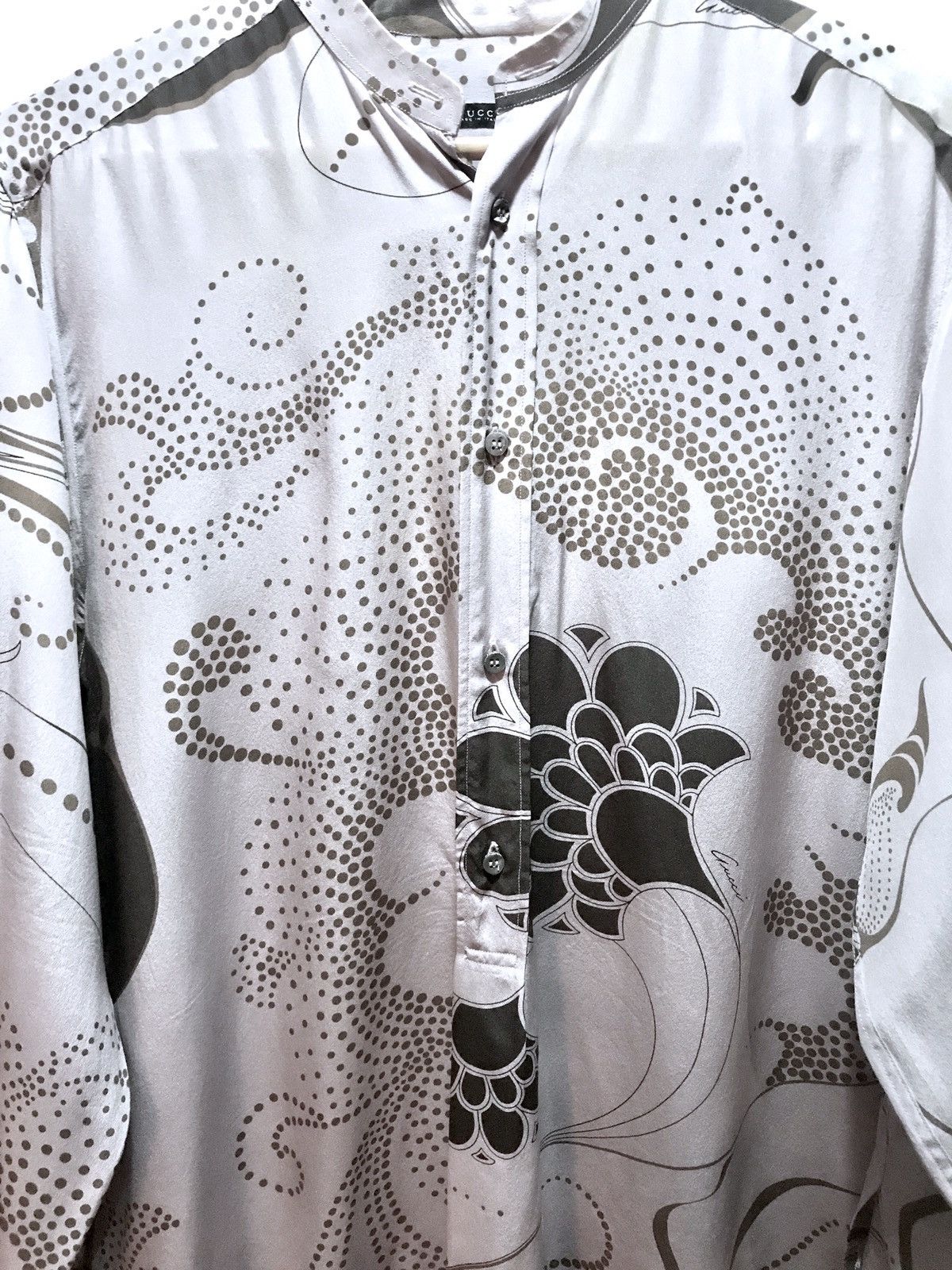 Gucci Gucci By Tom Ford Luxurious Mandarin Collar Silk Shirt Size US XXS / EU 40 - 8 Thumbnail
