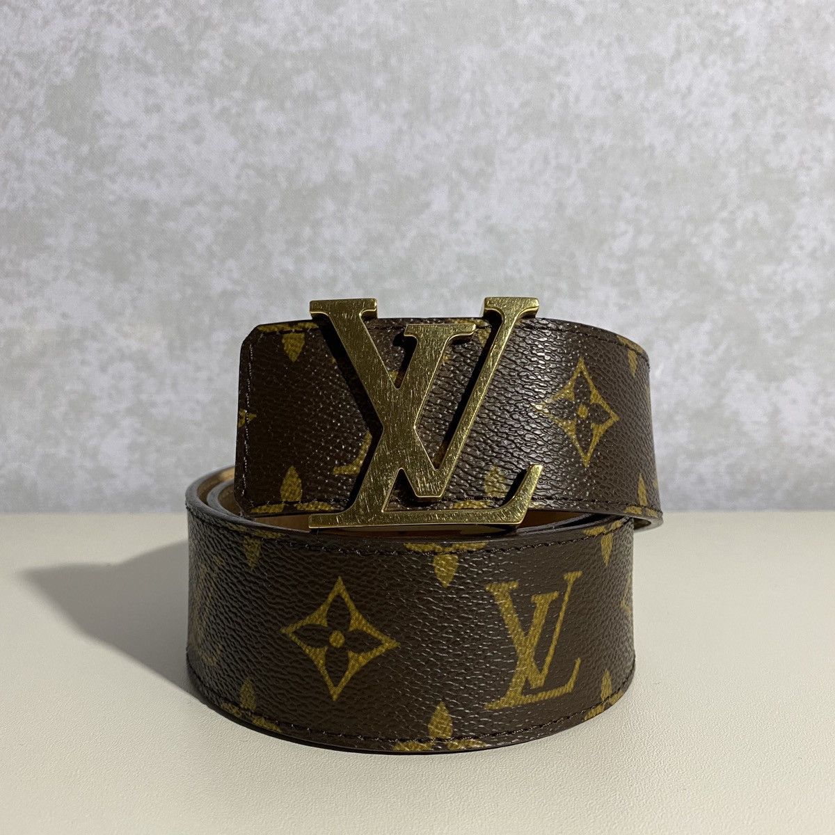 VUITTON INITIAL DAMIER AZUR BELT FOR MEN M9608 SIZE 36