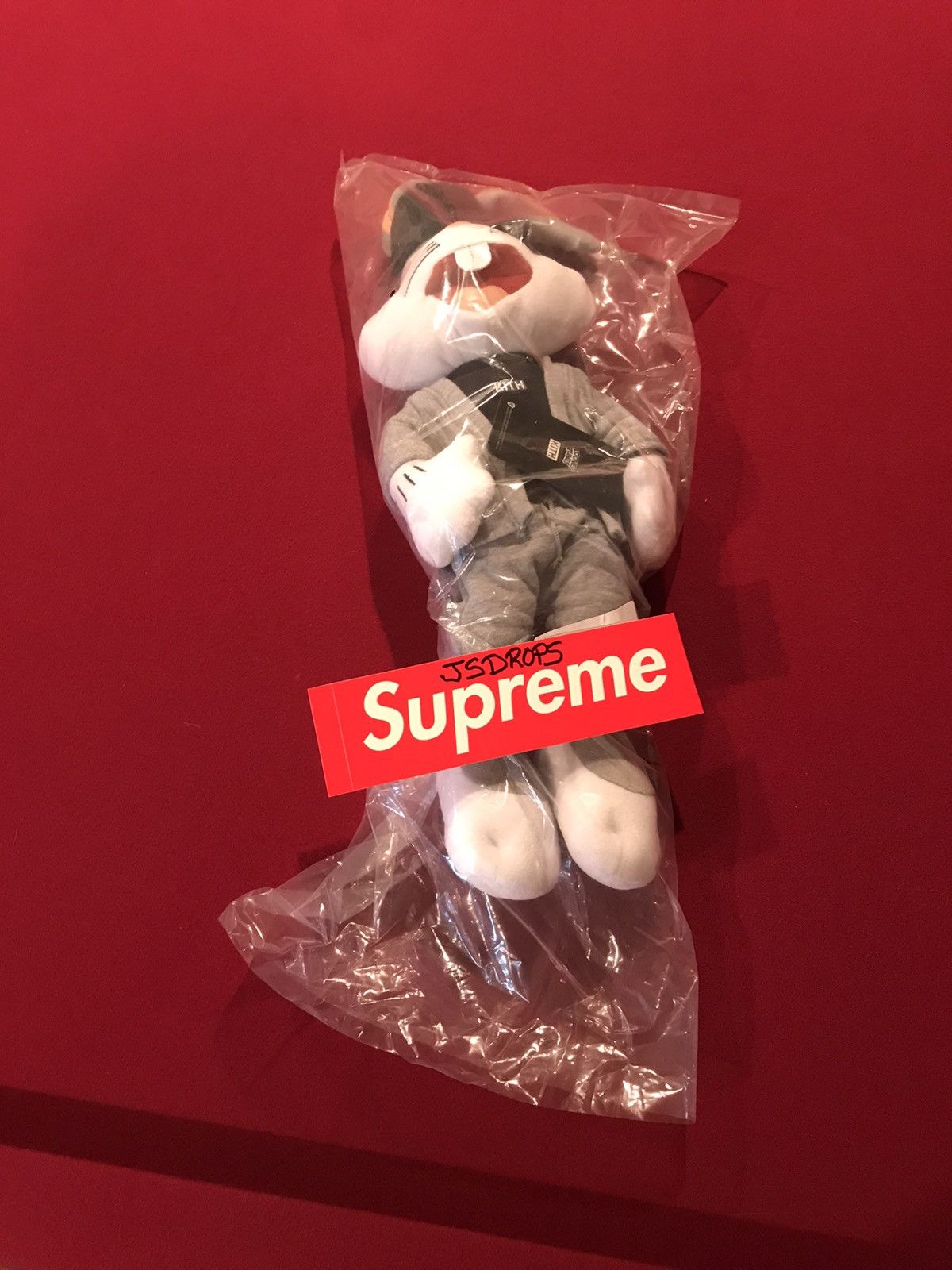 Kith x Looney Tunes 8 Pack Plush Set - US