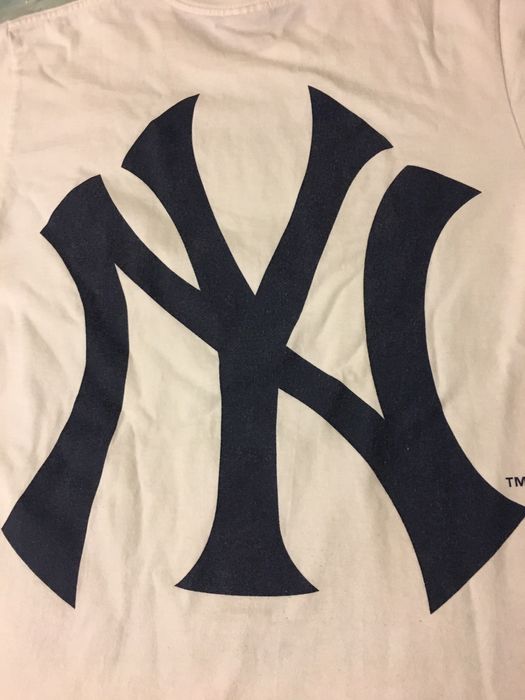 Supreme Supreme NY Yankees Box Logo Tee Size US M / EU 48-50 / 2 - 6 Preview