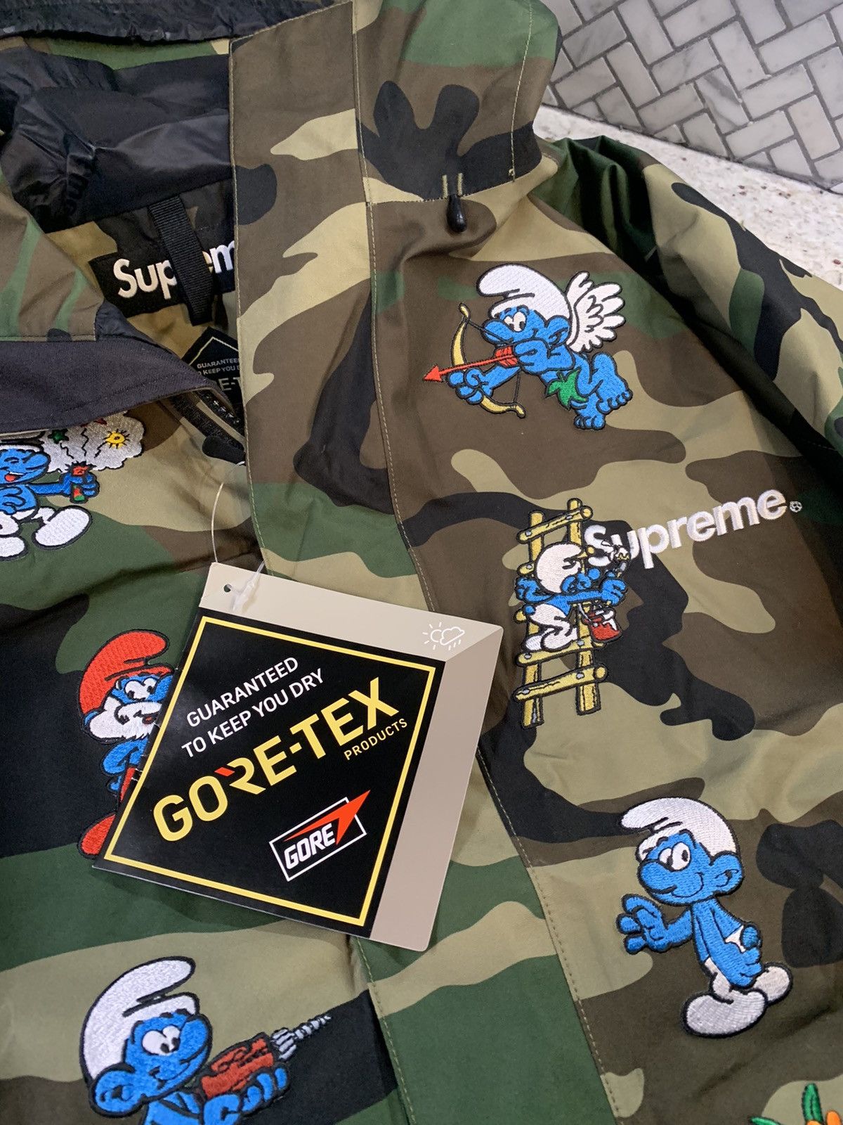 Goretex × Supreme Supreme Smurfs GORE-TEX Shell Jacket Camo | Grailed