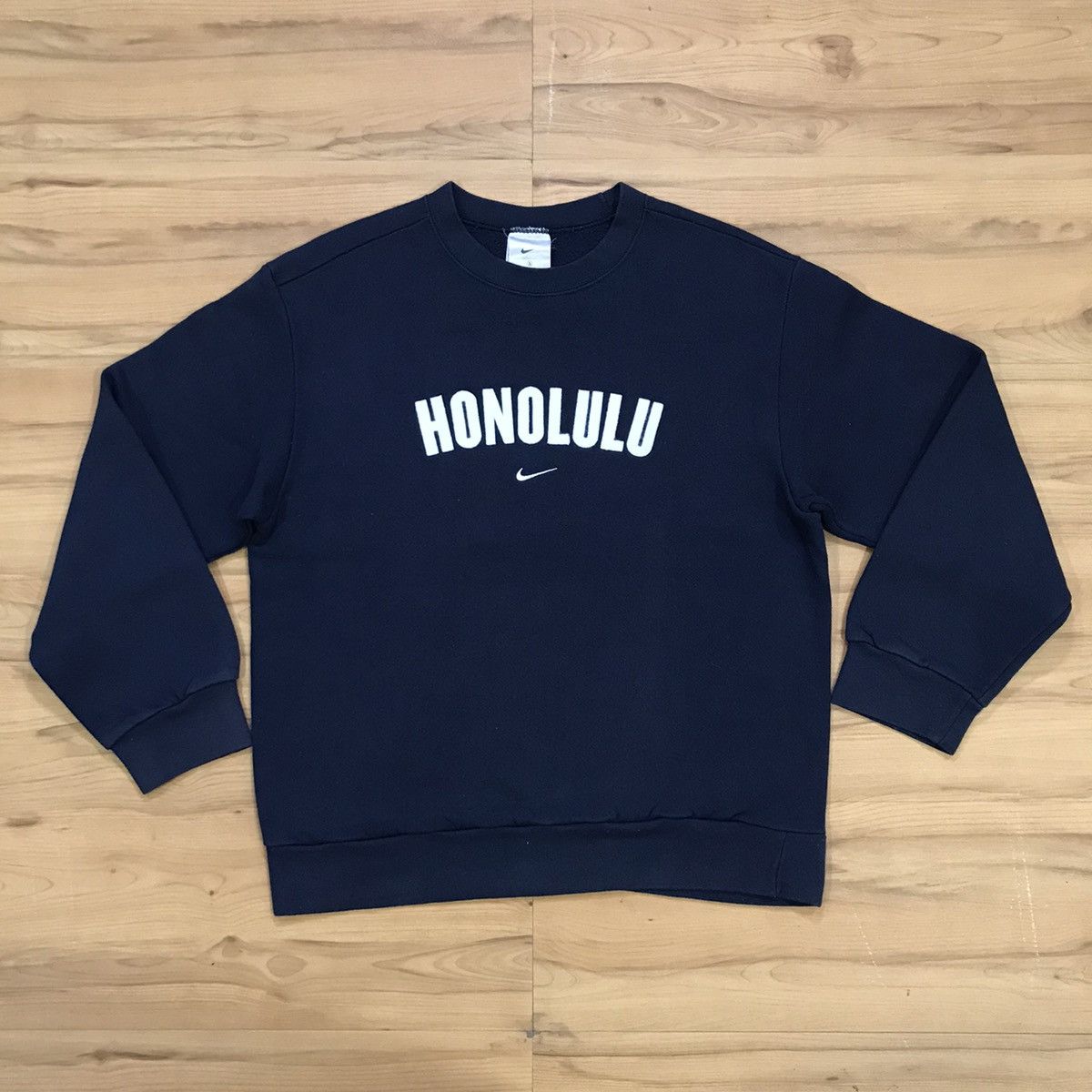 Nike × Vintage Nike Honolulu Crewneck Sweatshirt Size US S / EU 44-46 / 1 - 3 Thumbnail