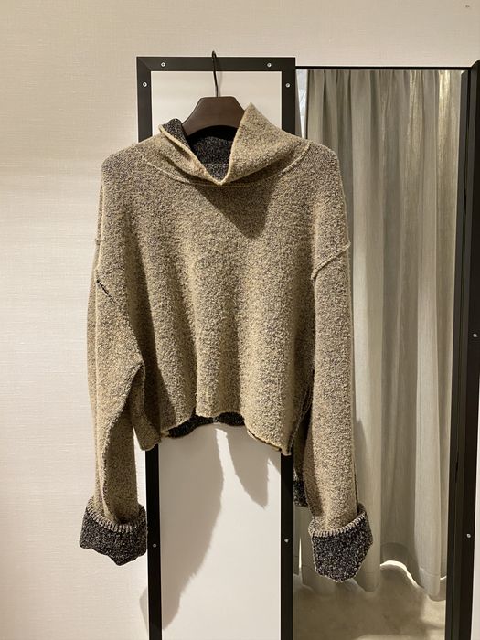 Yeezy best sale boucle sweater