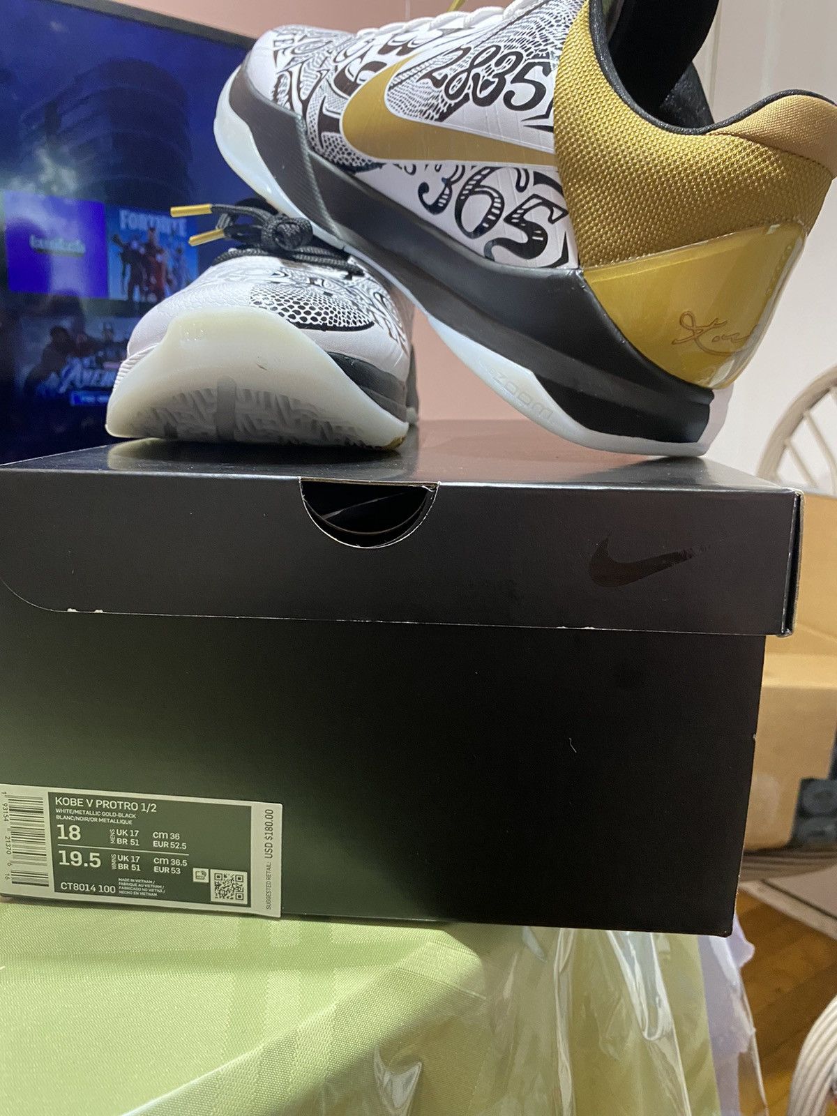 Nike Kobe V Protro Big Stage/Parade Size US 15 / EU 48 - 4 Thumbnail
