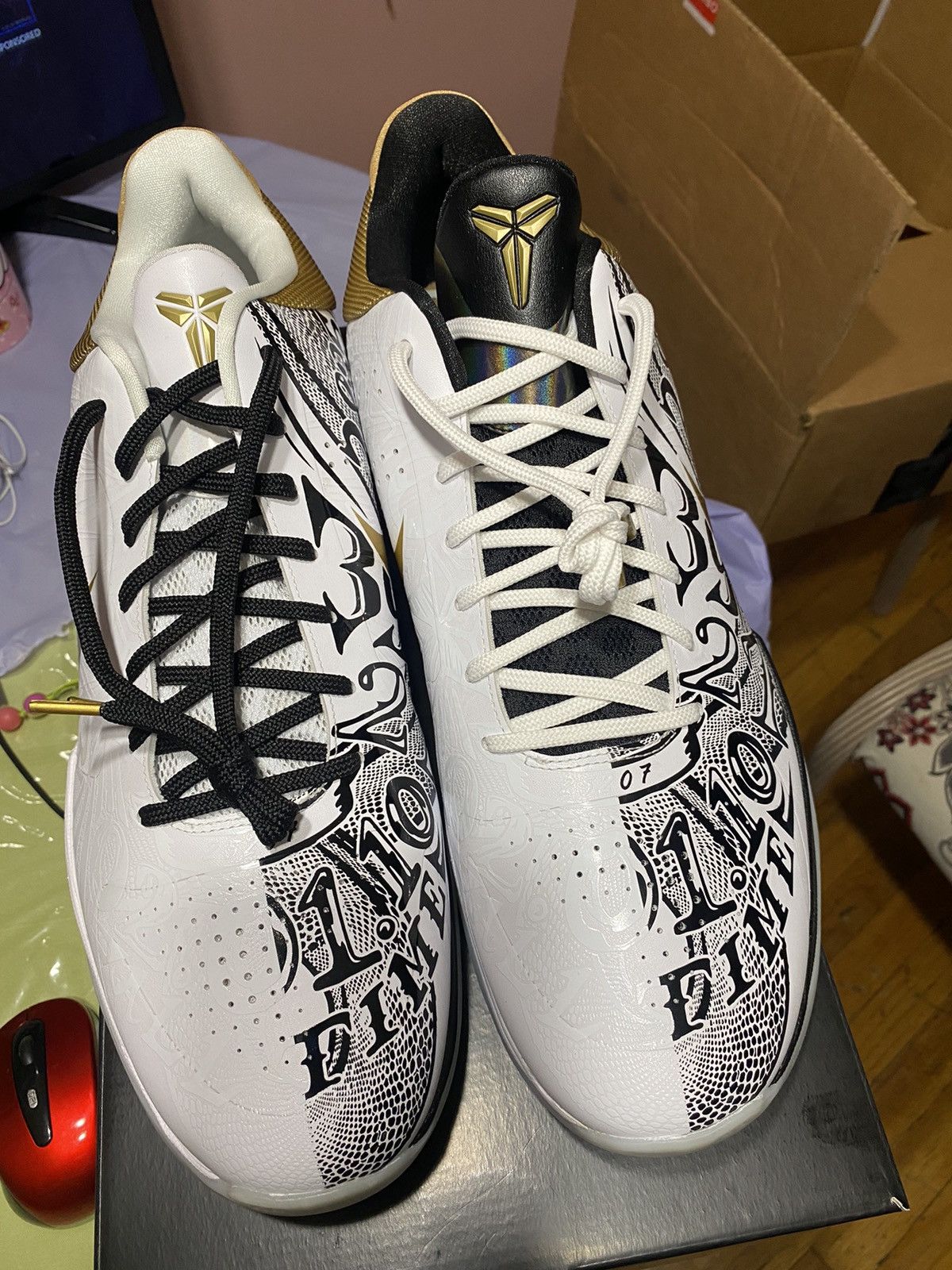 Kobe V Protro Big Stage/Parade