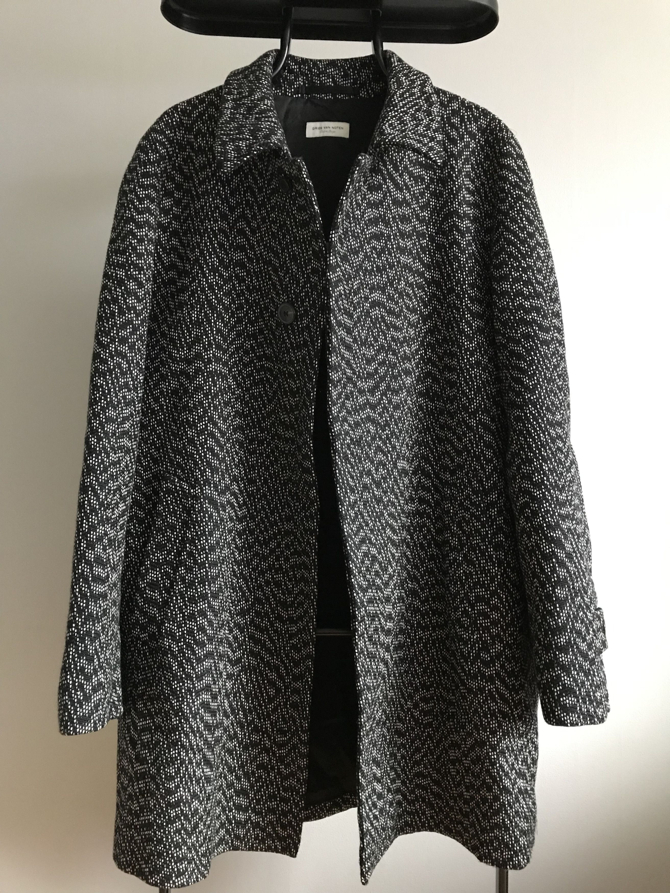 Runway FW08 NO OIM BLACK coat