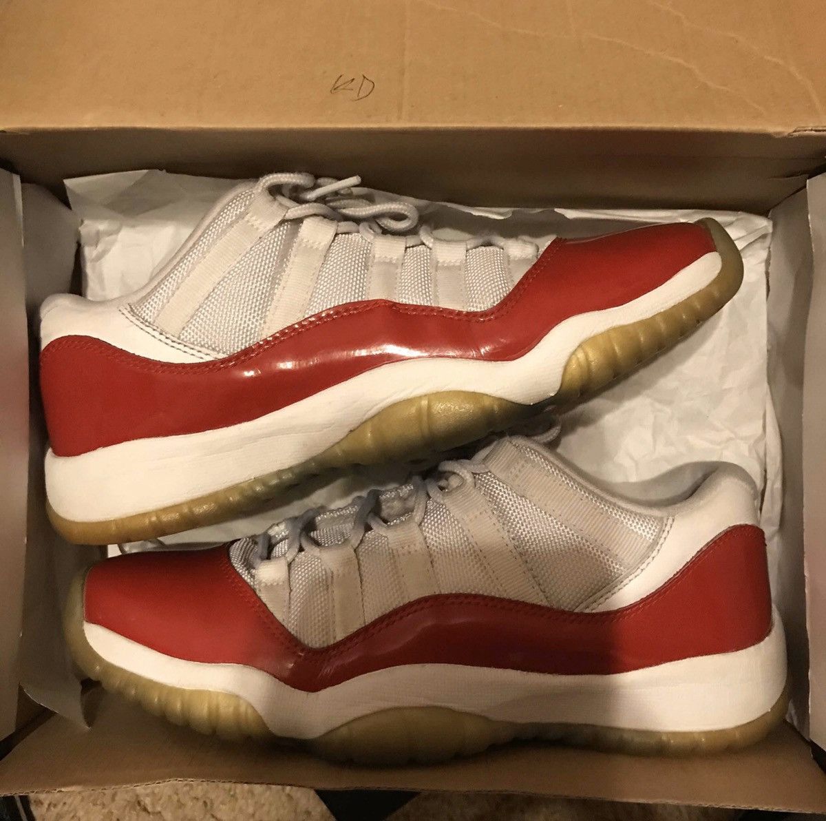 Air Jordan 11 Retro Low GS Cherry 2016