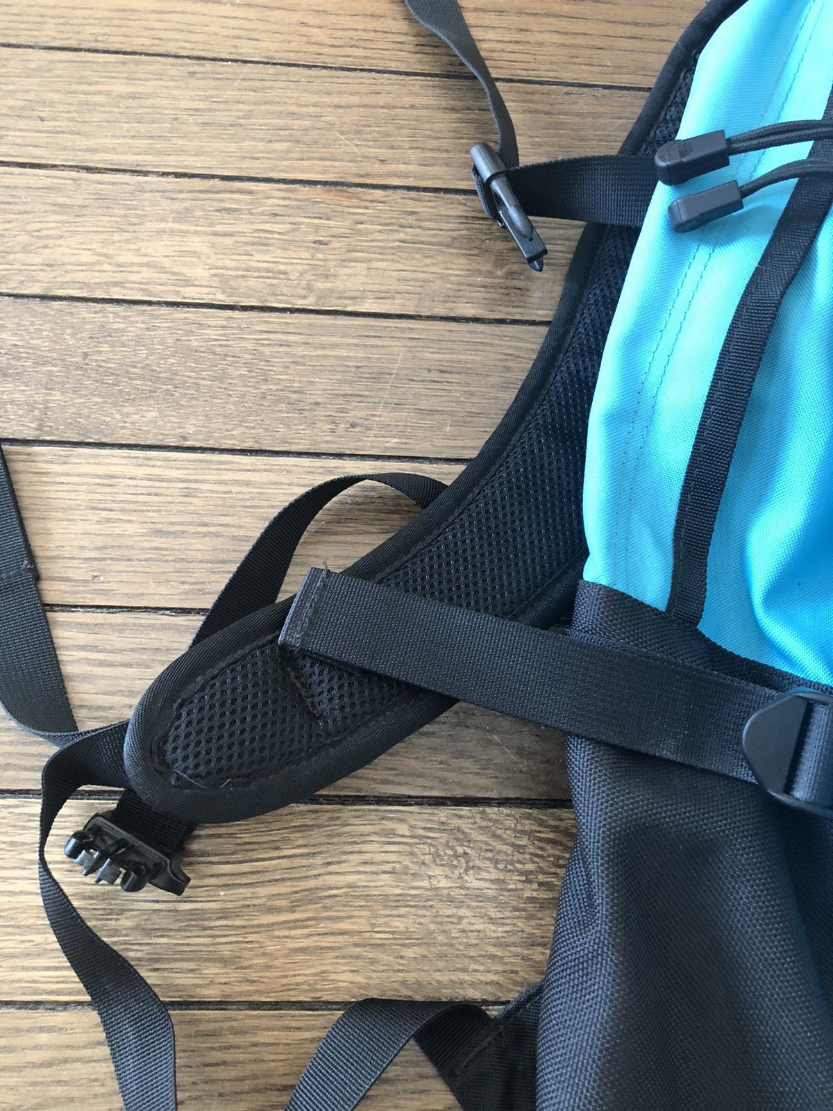 Asspizza RARE!!!! Supreme x TNF x Asspizza Expedition Flags Backpack Size ONE SIZE - 7 Thumbnail