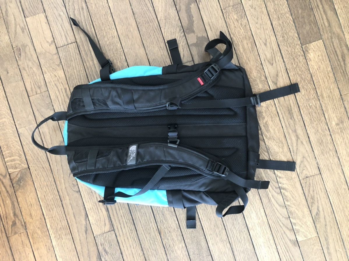 Asspizza RARE!!!! Supreme x TNF x Asspizza Expedition Flags Backpack Size ONE SIZE - 16 Thumbnail