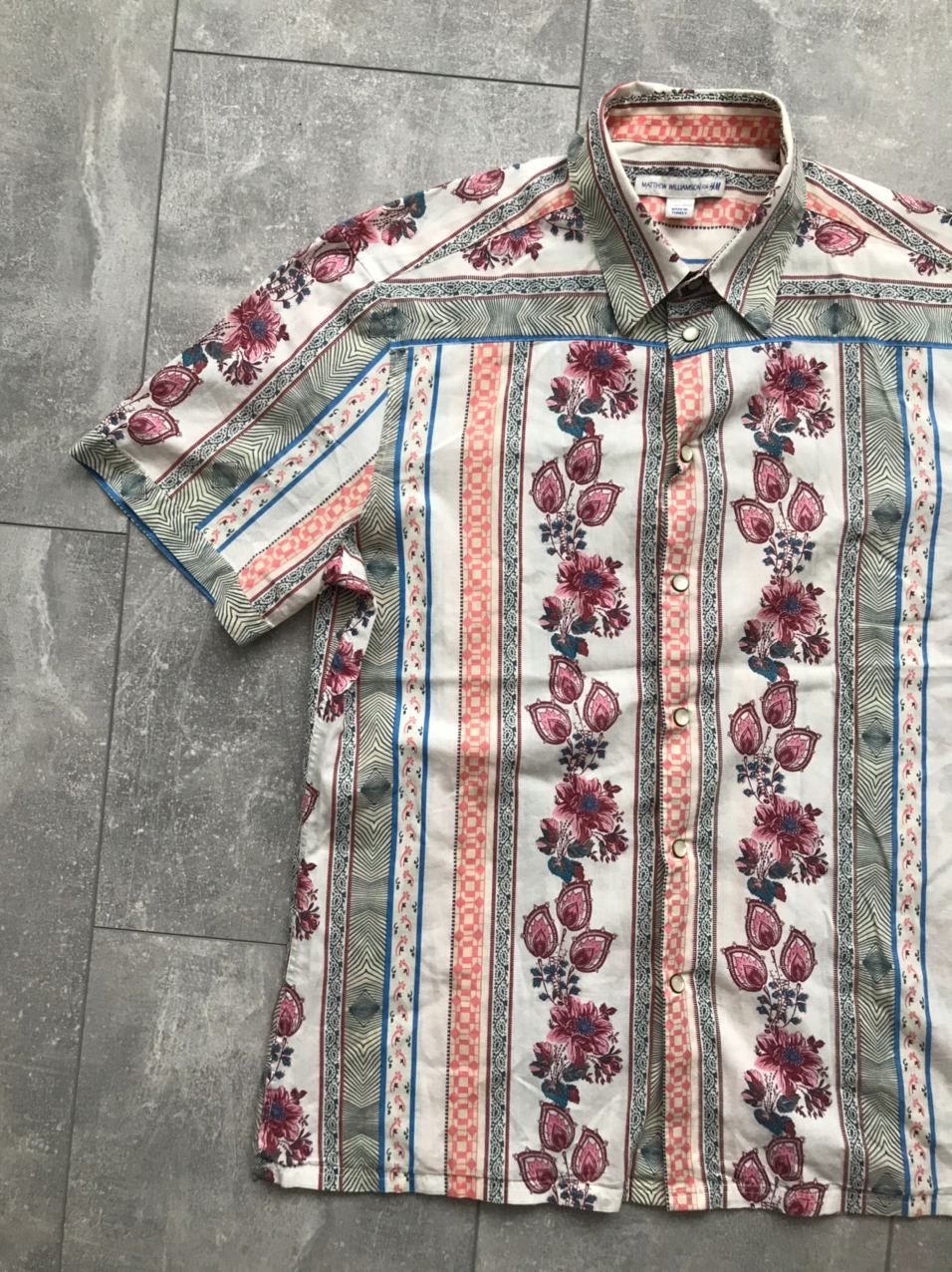 H&M × Matthew Williamson Matthew Williamson x H&M flower man shirt Rare Size US L / EU 52-54 / 3 - 3 Thumbnail