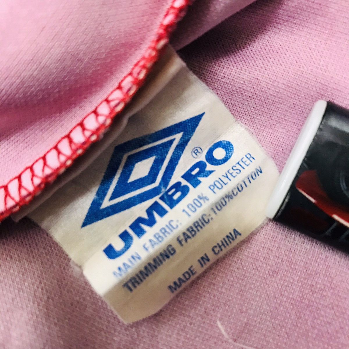 Umbro Vintage Manchester united Jersey 90s ‘Theatre of dream’ Size US XL / EU 56 / 4 - 8 Thumbnail
