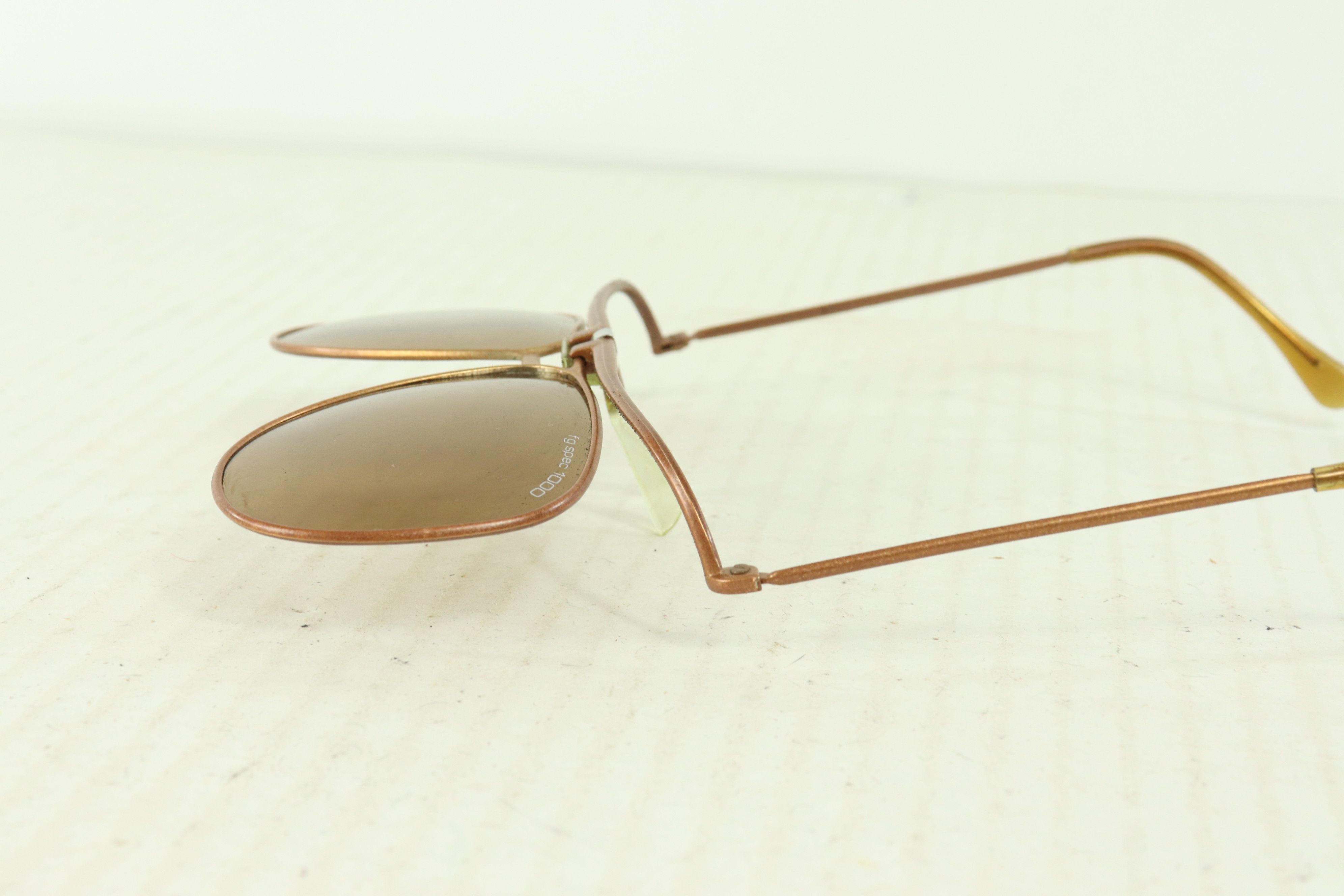 Vintage Vintage 80s Magnum PI Fg Flip Up Aviator Sunglasses Size ONE SIZE - 5 Thumbnail