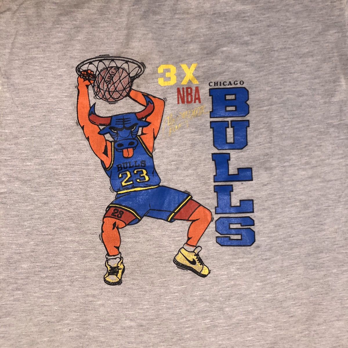 デッドストック　chicago bulls 3PEAT 1993 NBA Vintage 1993 Chicago Bulls NBA Finals 3-PEAT Gray T-Shirt