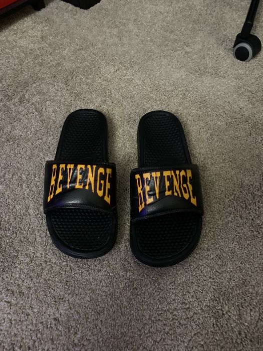 Custom painted hot sale nike slides