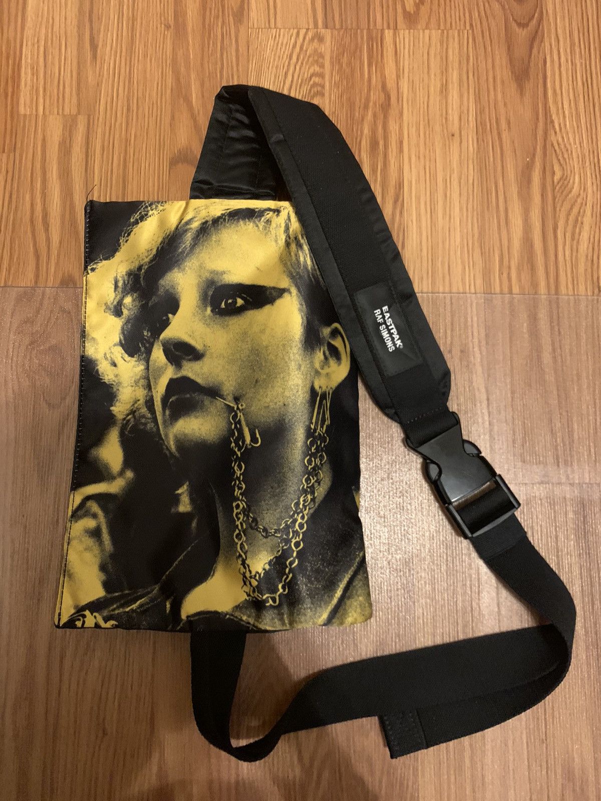 Raf Simons × eastpak 】Poster Waistbag-