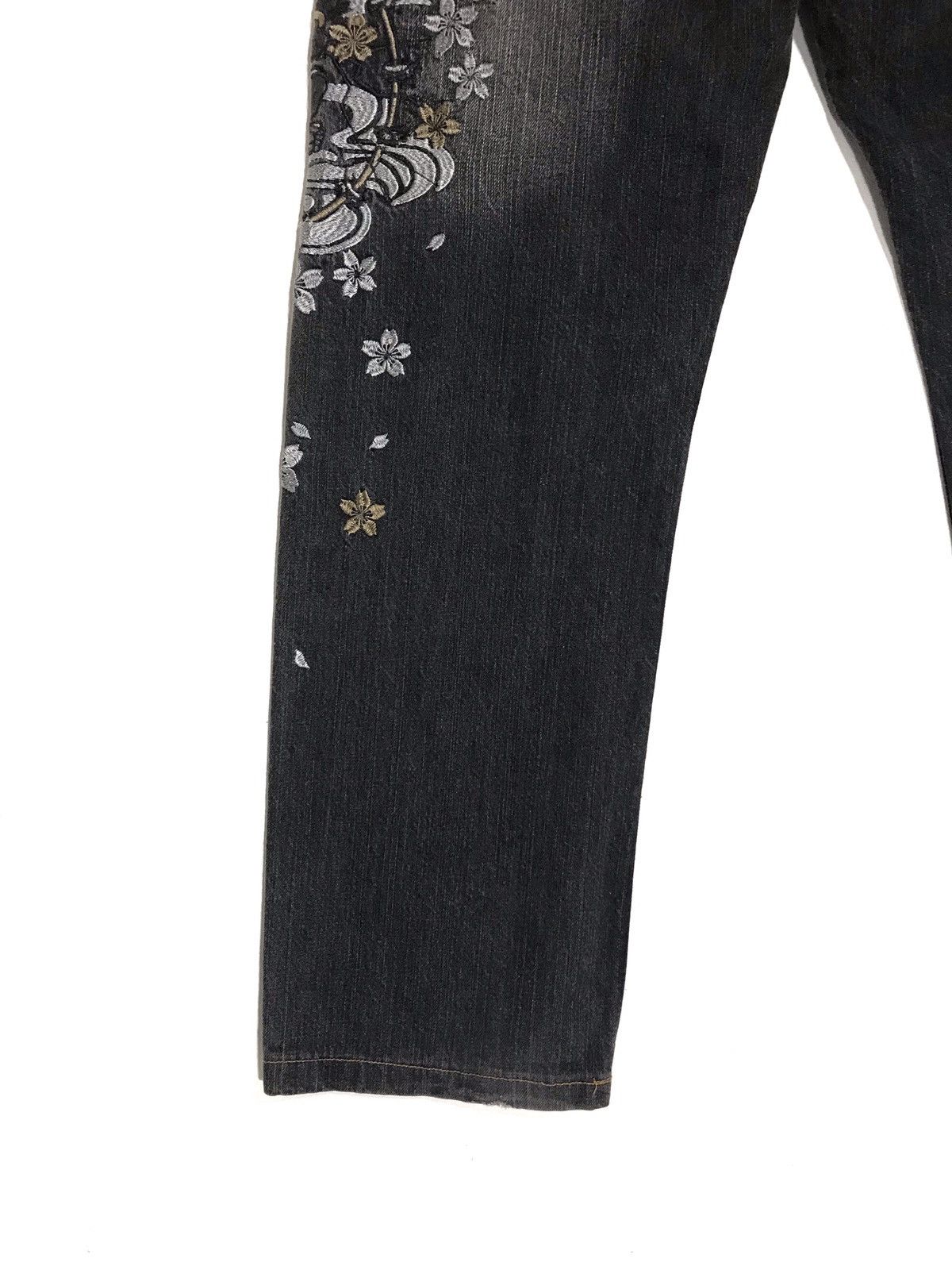 Designer × Japanese Brand Iconic Embroided Warrior Abstrac Japanese Brands Designer Size US 32 / EU 48 - 6 Thumbnail