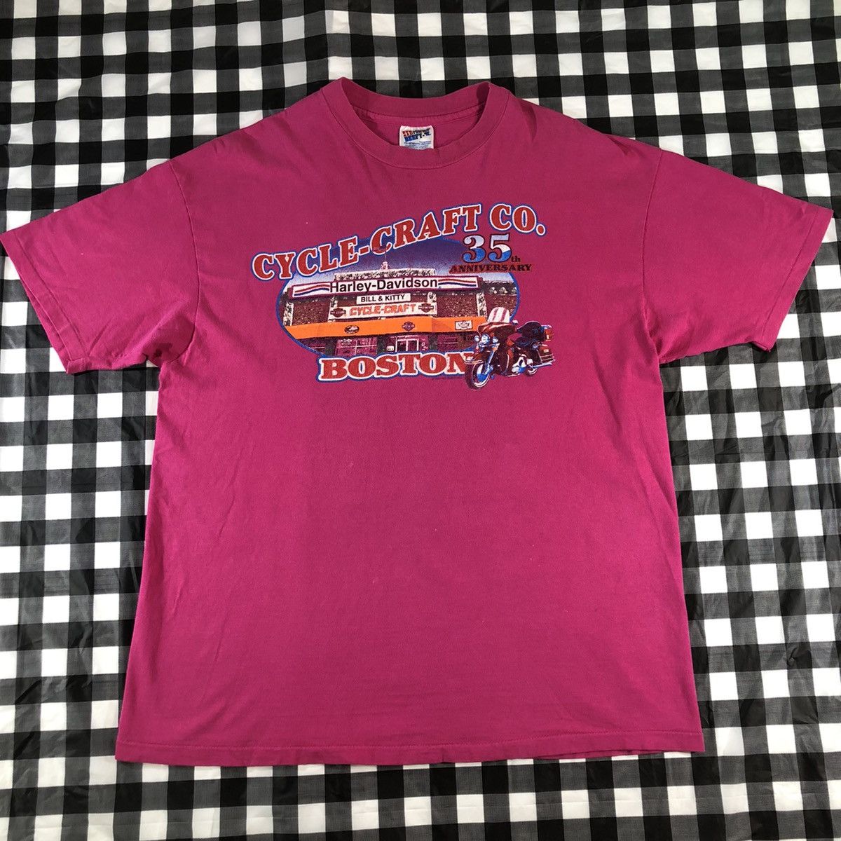 Harley Davidson Harley Davidson Cycle & Craft Boston 1994 Vintage Pink Tee Size US XL / EU 56 / 4 - 1 Thumbnail