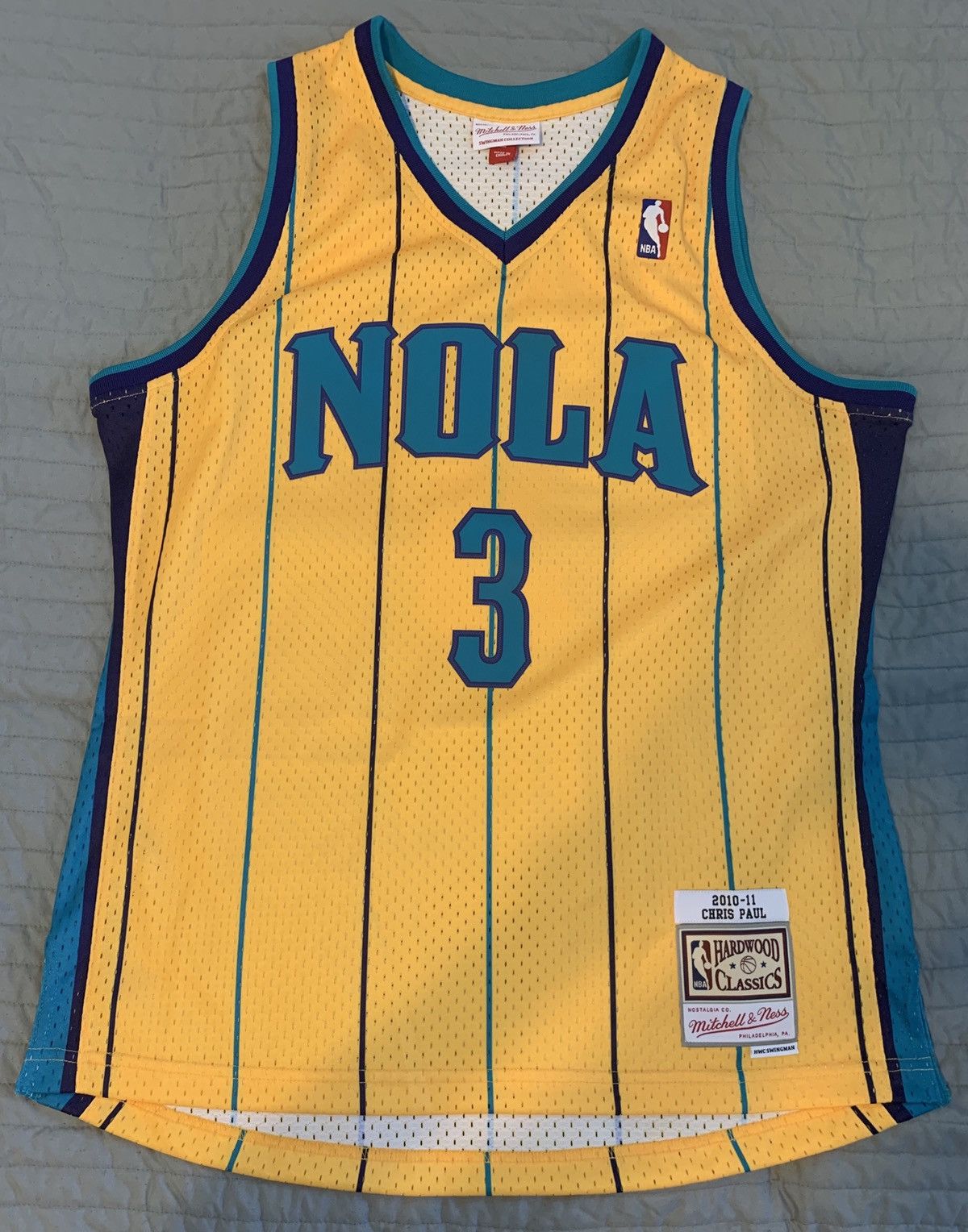 Mitchell & Ness Chris Paul New Orleans Hornets Yellow Swingman Jersey