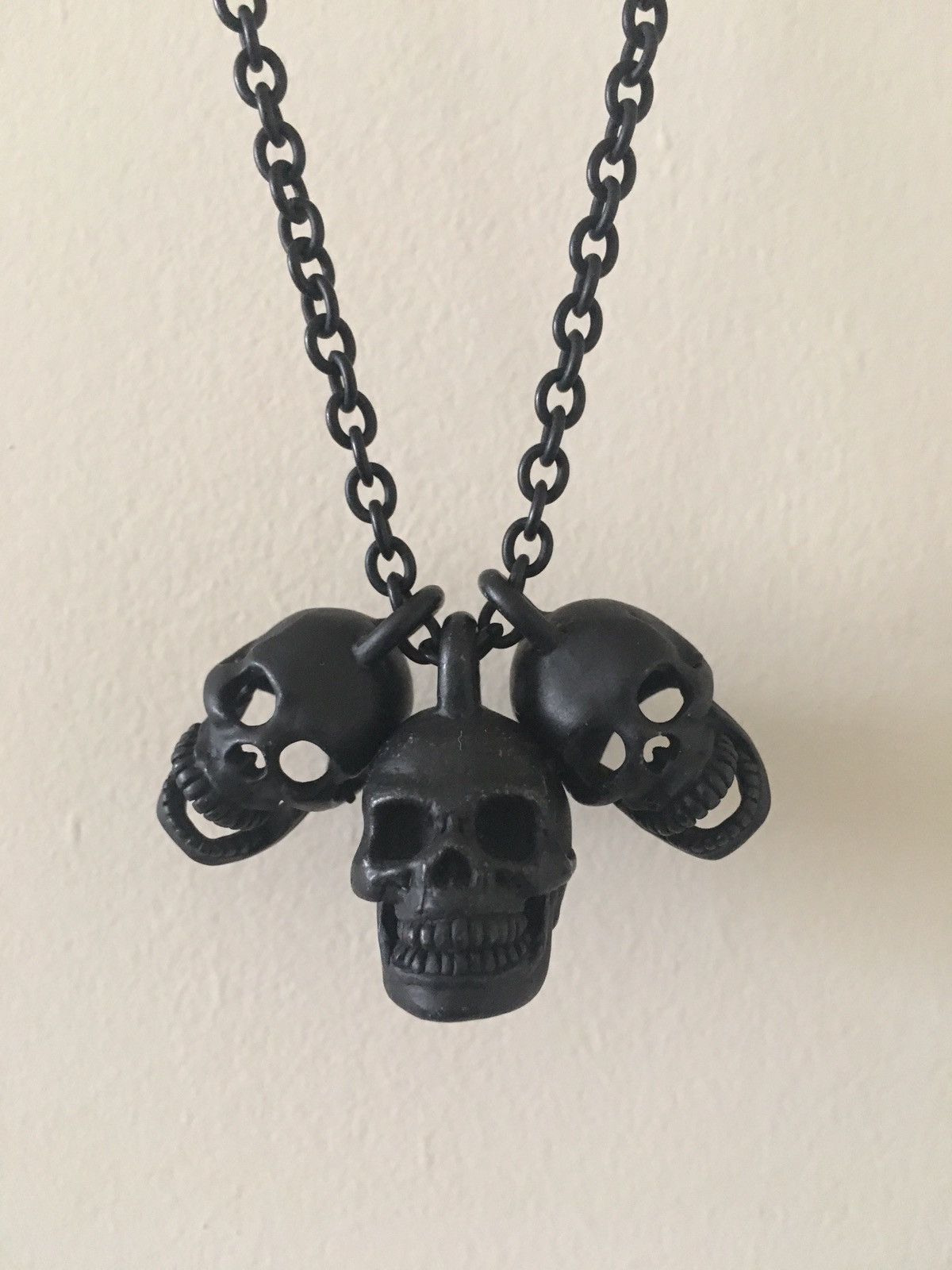 Number (N)ine Brass Triple Skull Necklace | Grailed Number (N)ine Brass Triple Skull Necklace | Grailed