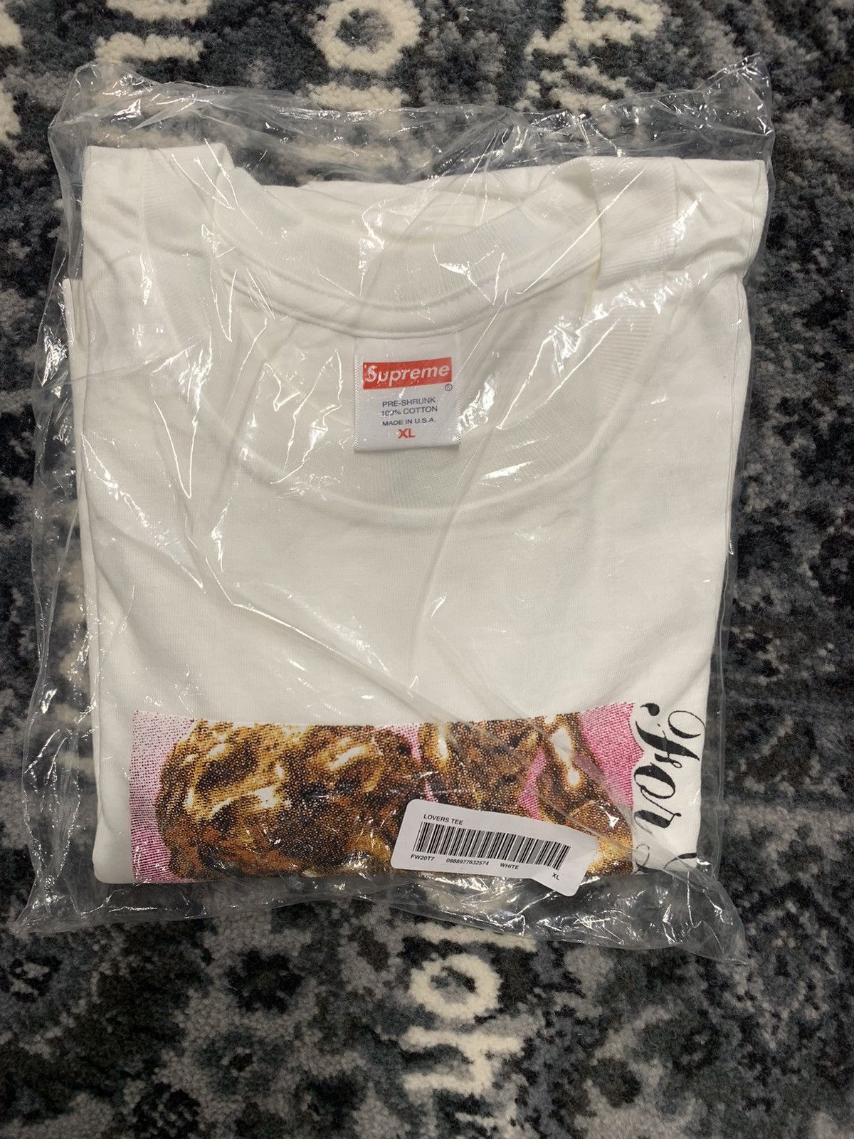 Supreme Lovers FW20 tee
