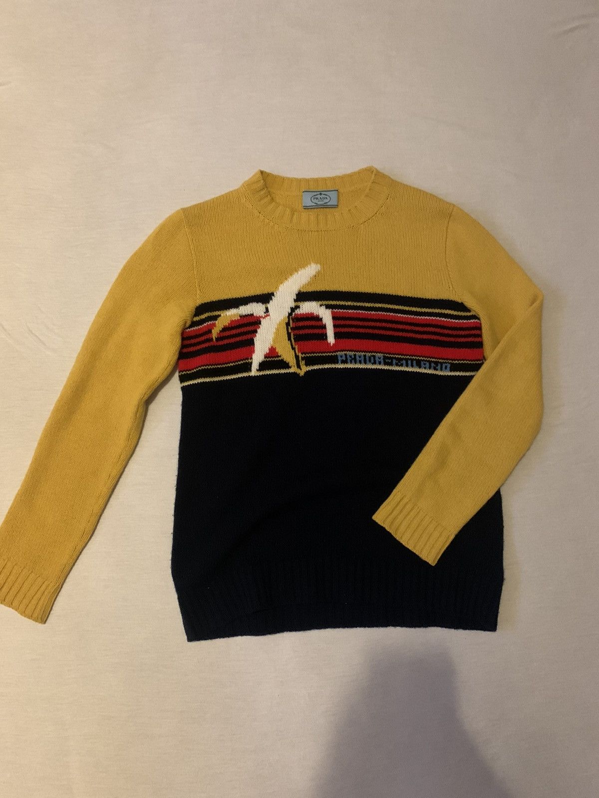 Prada banana outlet sweater