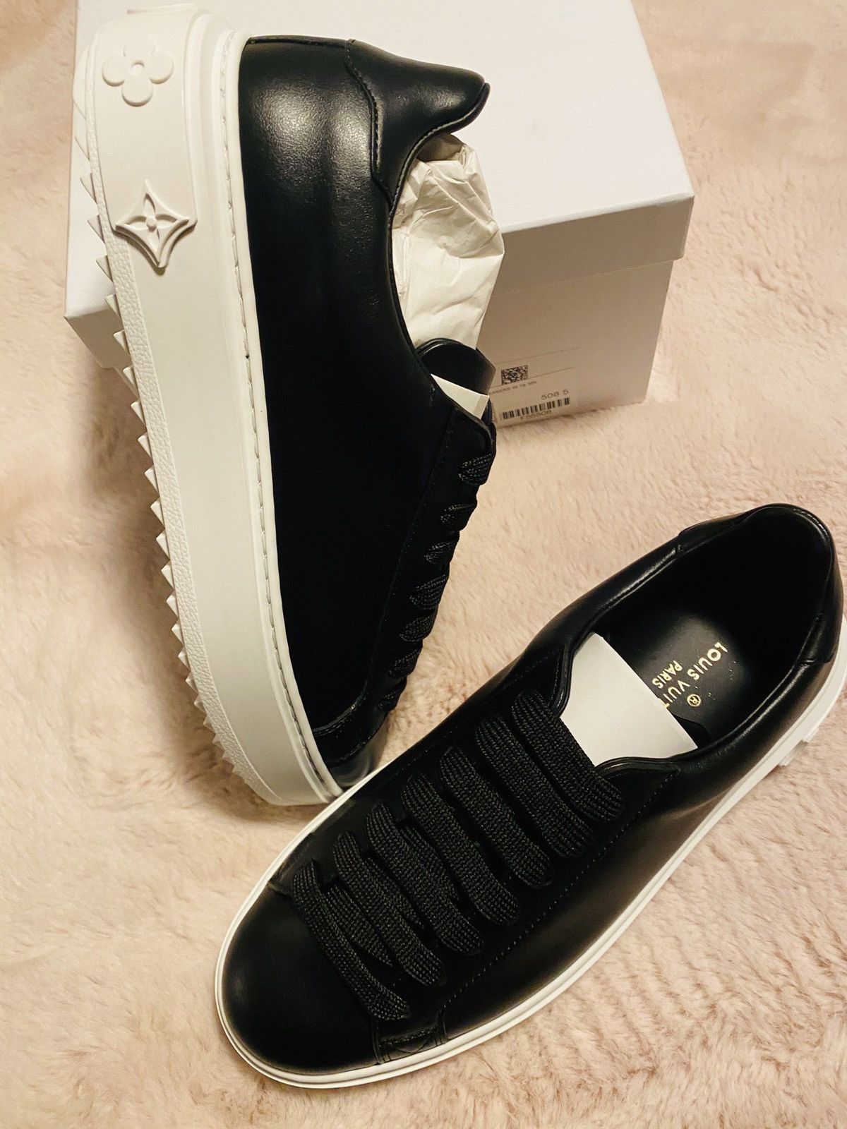 Xxlarge_apparel - 🕊🔞*LOUIS VUITTON TIME-OUT SNEAKERS