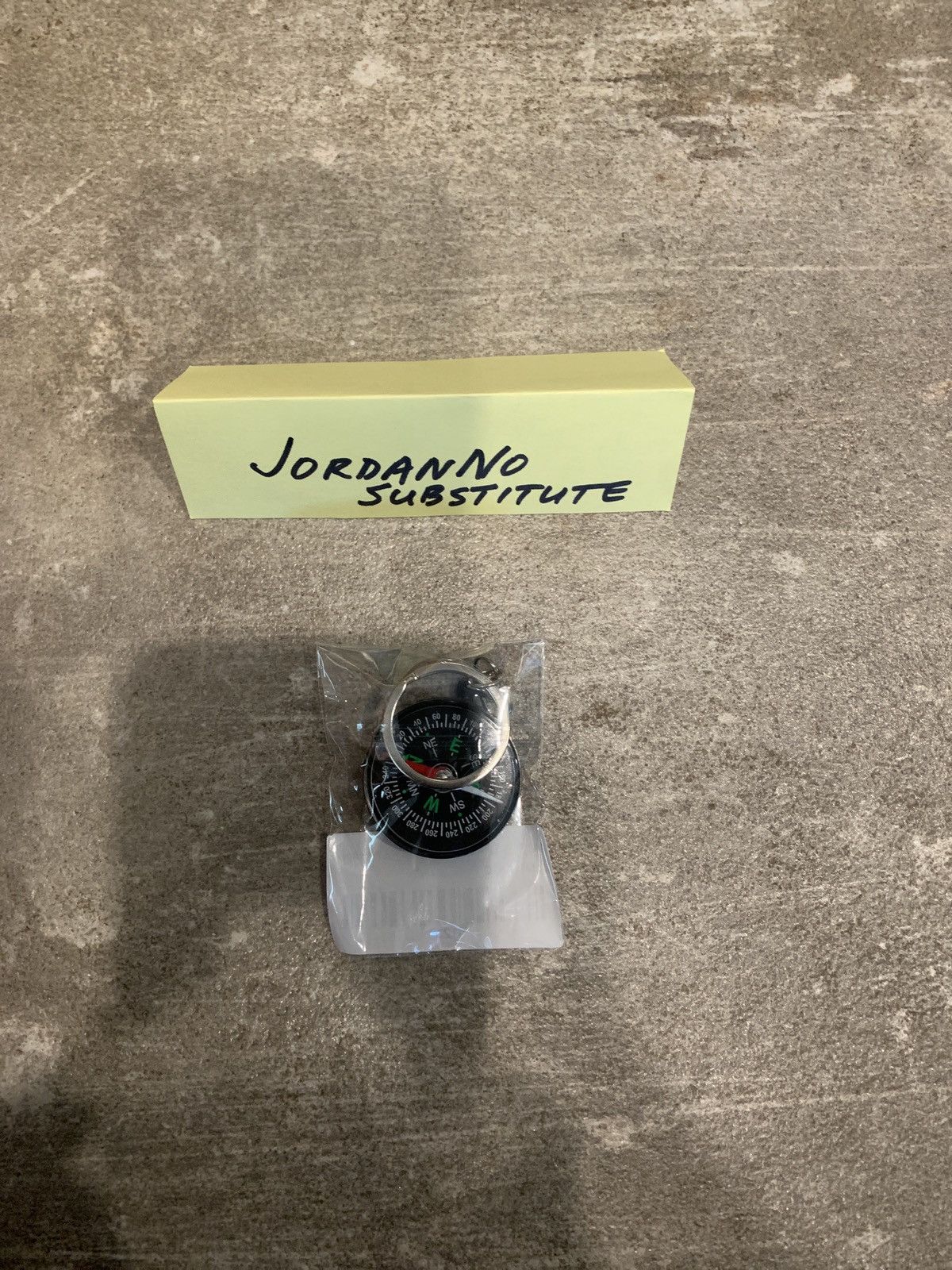 Travis Scott Travis Scott Cactus Trails Compass Keychain Size ONE SIZE - 2 Thumbnail