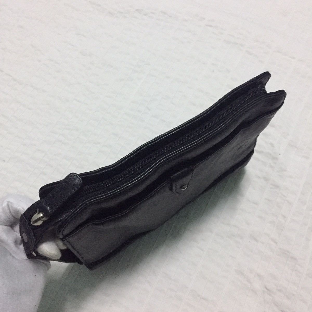 Pierre Cardin Pierre Cardin Handle Clutch Pouch Bag Size ONE SIZE - 8 Thumbnail