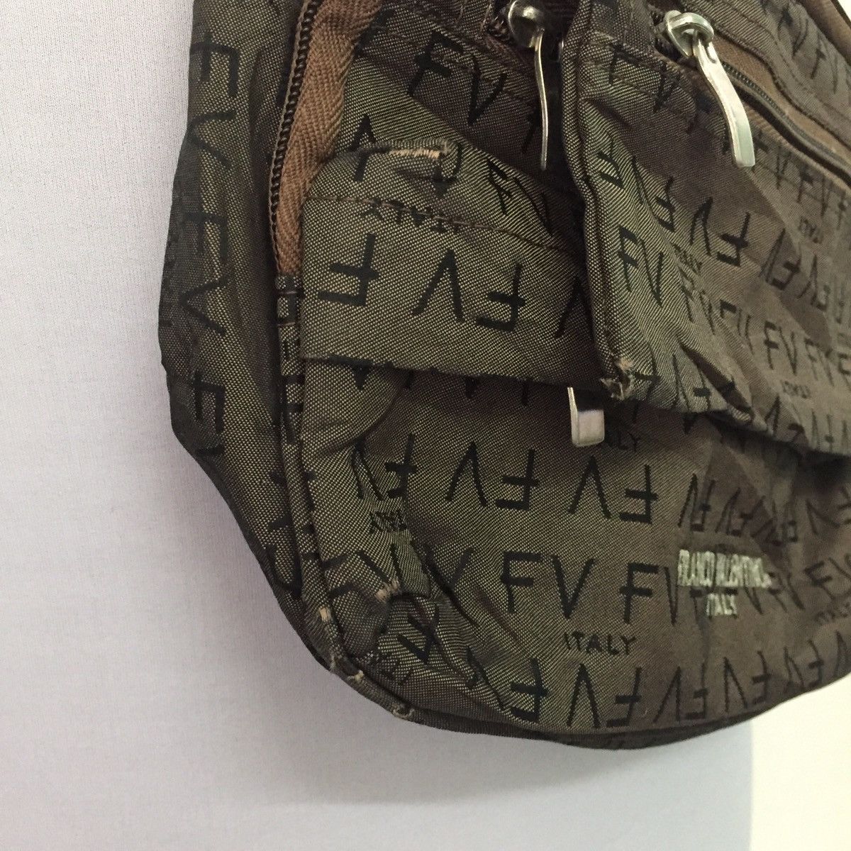 Other Franco Valentino Monogram Sling Bag Size ONE SIZE - 4 Thumbnail