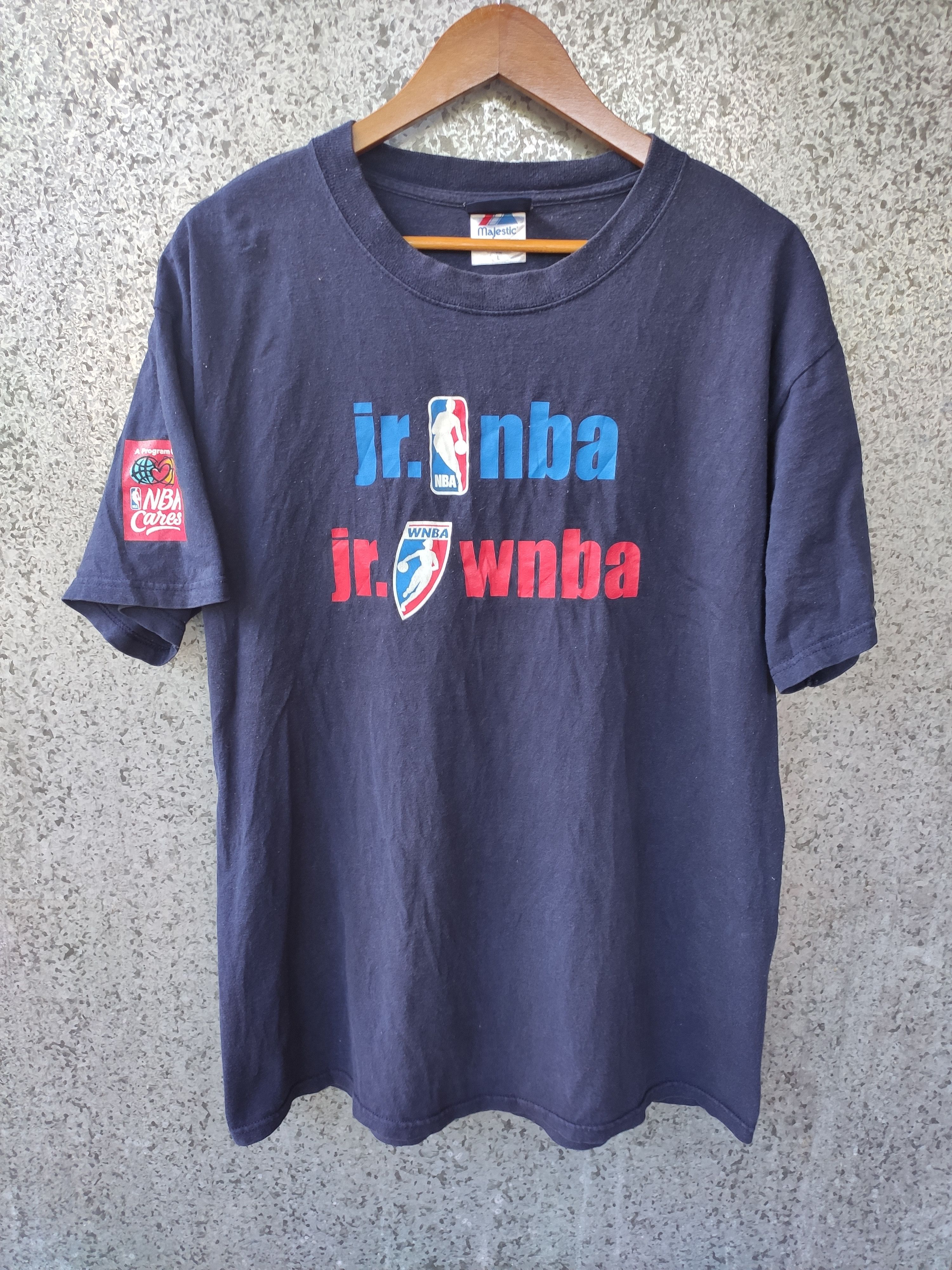 NBA 🔥 Vintage 90s Vintage NBA Jr. and WNBA Jr. t shirt Size US L / EU 52-54 / 3 - 1 Thumbnail