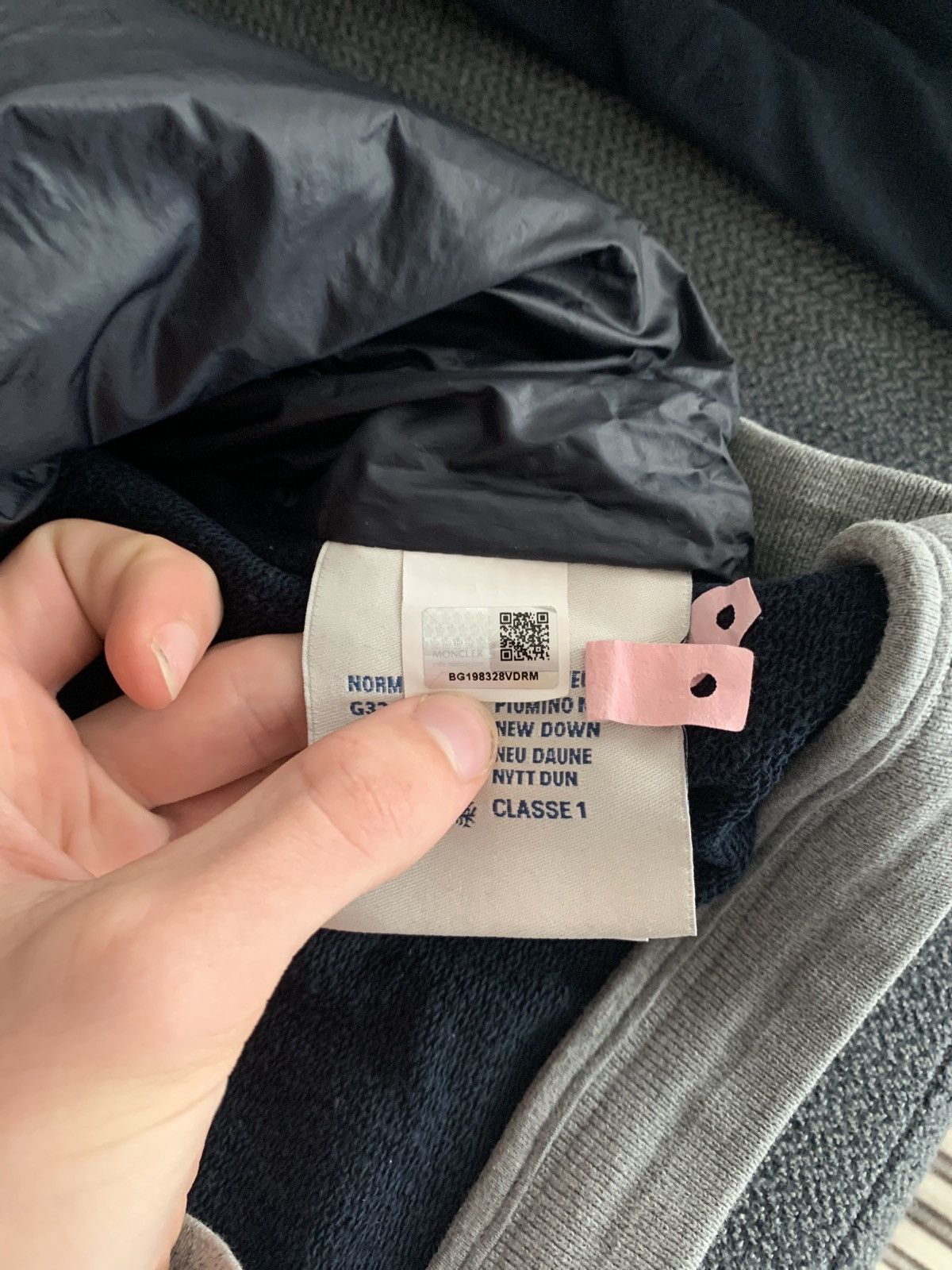 Moncler Moncler Puff Sweater Size US XL / EU 56 / 4 - 4 Thumbnail