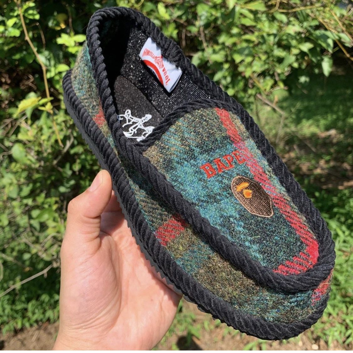 Bape × Harris Tweed 2011 A Bathing Ape X “Harris Tweed” Green/Red