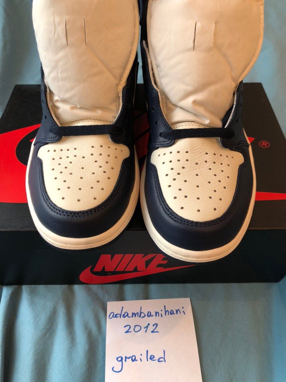 Jordan Brand × Nike Air Jordan 1 Retro High OG Obsidian Size US 9.5 / EU 42-43 - 2 Thumbnail