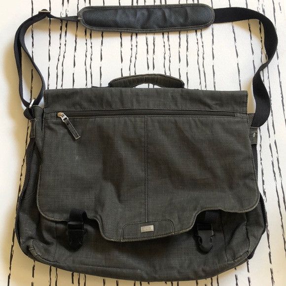 Storm London messenger laptop bag