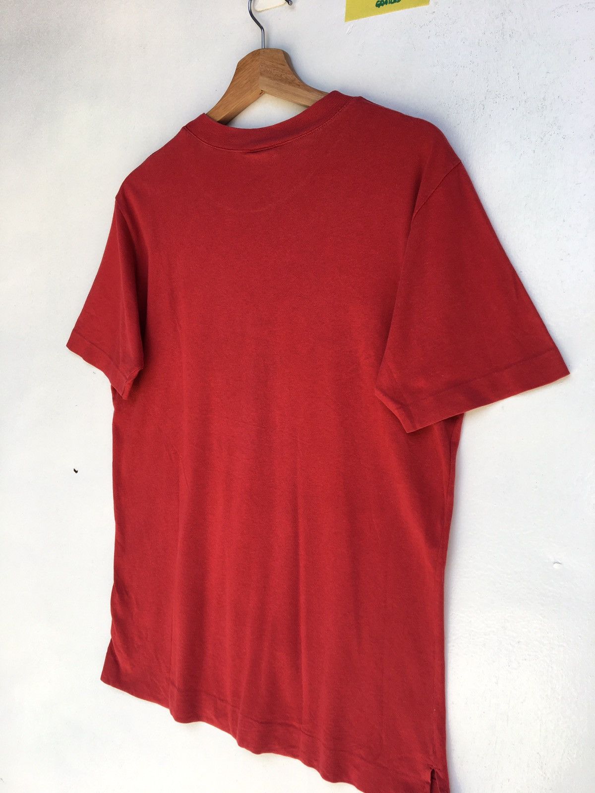Benetton Rare United Color of Benetton Spellout Tshirt Size US M / EU 48-50 / 2 - 14 Thumbnail