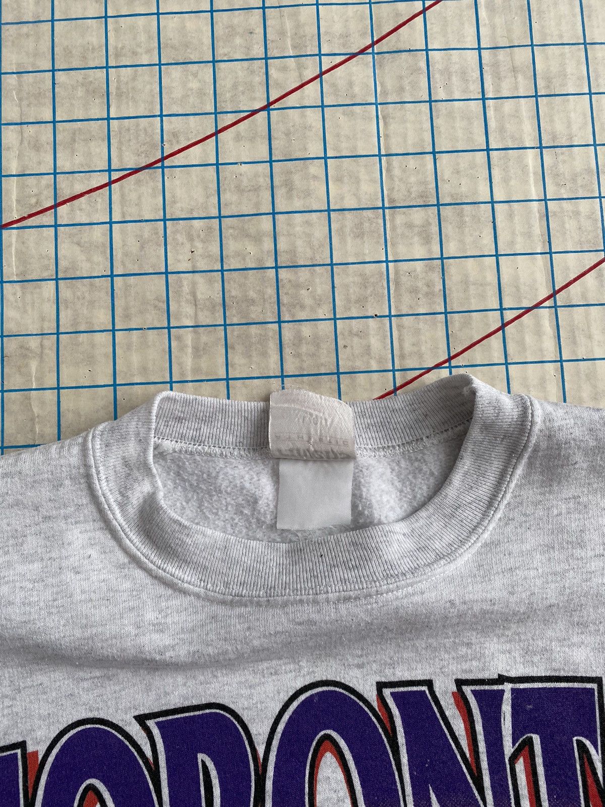 NBA Vintage Toronto Raptors Big Logo Crewneck Ravens Size Large Size US L / EU 52-54 / 3 - 6 Thumbnail