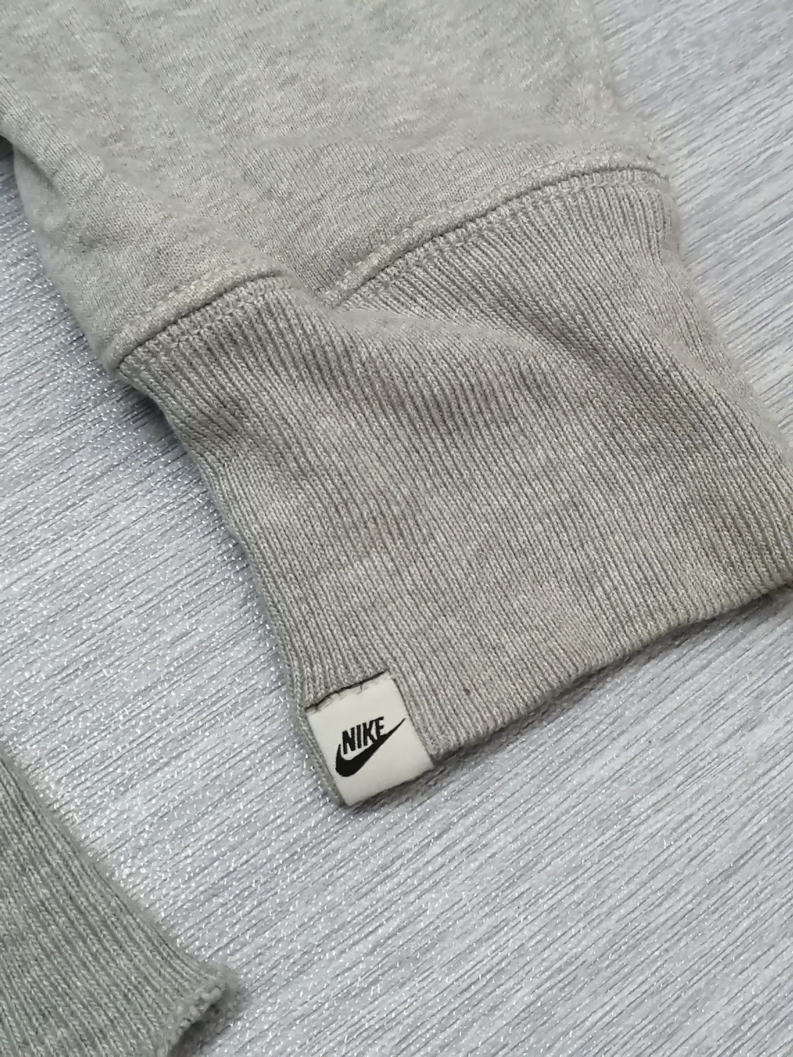 Nike Vintage NIKE Big Logo Embroidery Sweatshirt Size US L / EU 52-54 / 3 - 3 Thumbnail