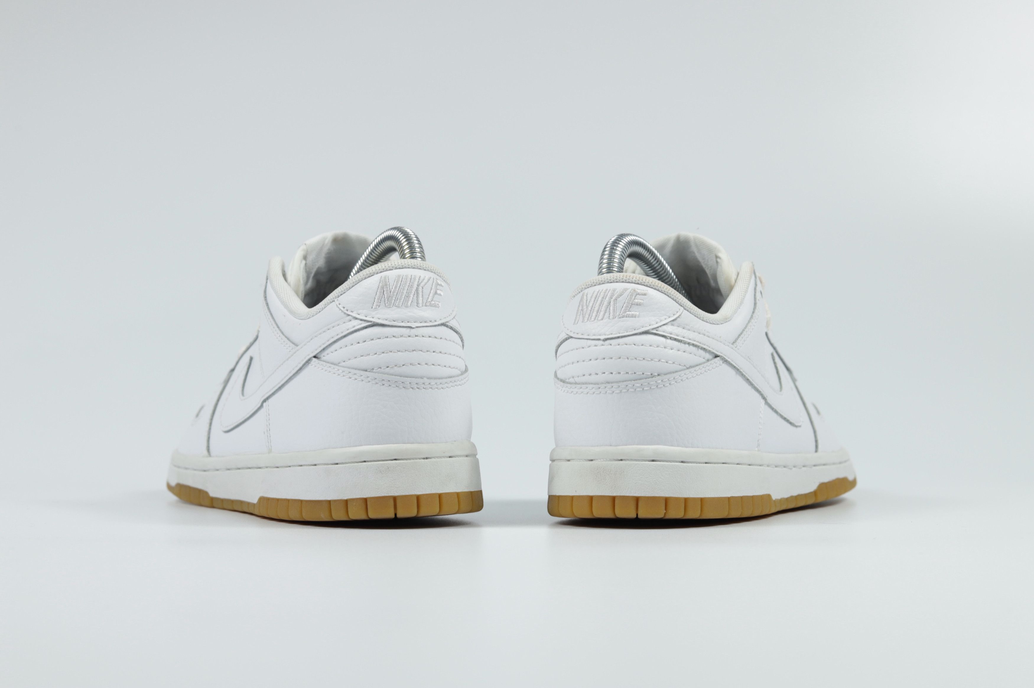 Nike Nike Dunk Low Triple White Gum Size US 5.5 / EU 38 - 4 Thumbnail