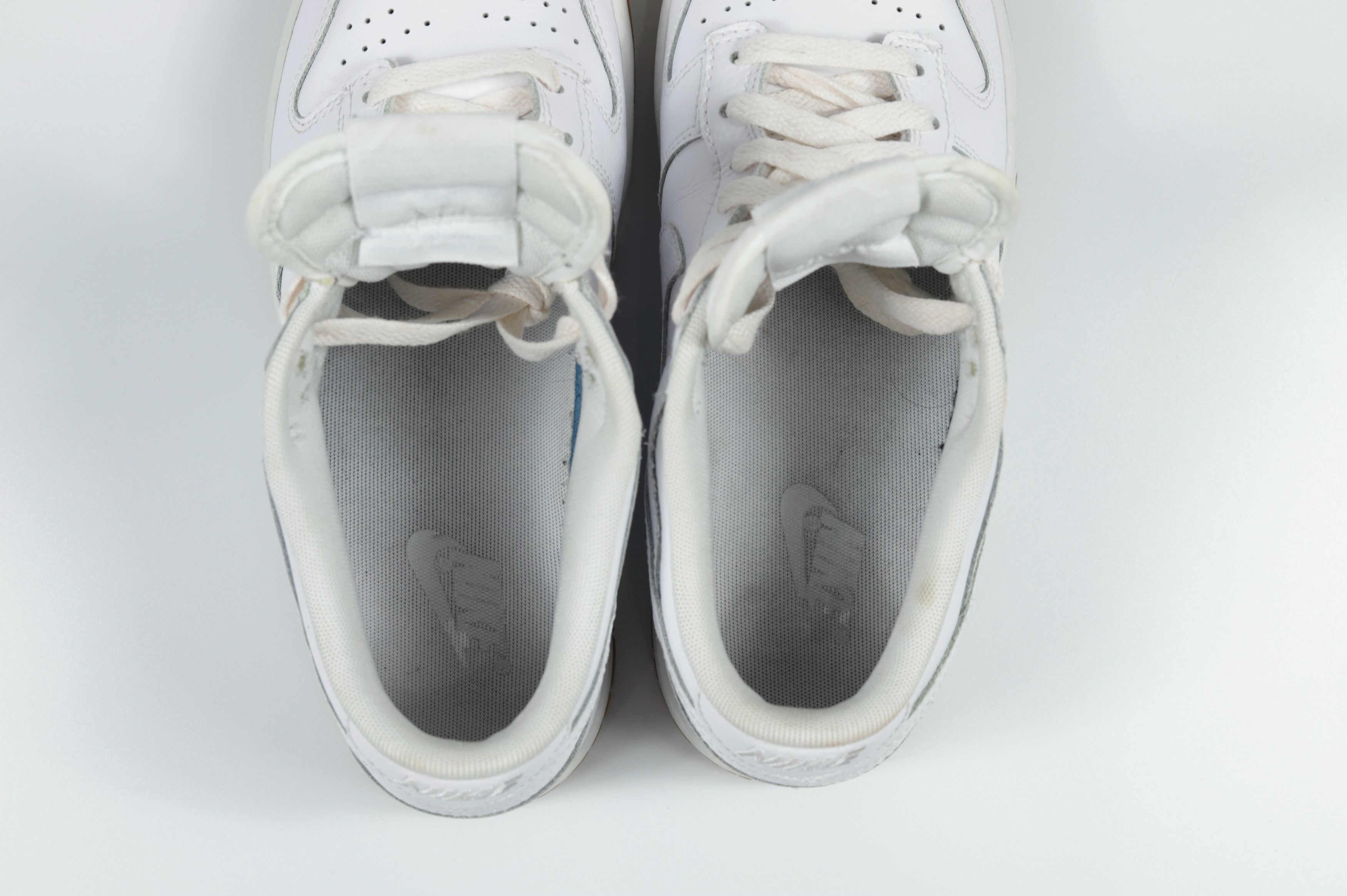 Nike Nike Dunk Low Triple White Gum Size US 5.5 / EU 38 - 10 Thumbnail