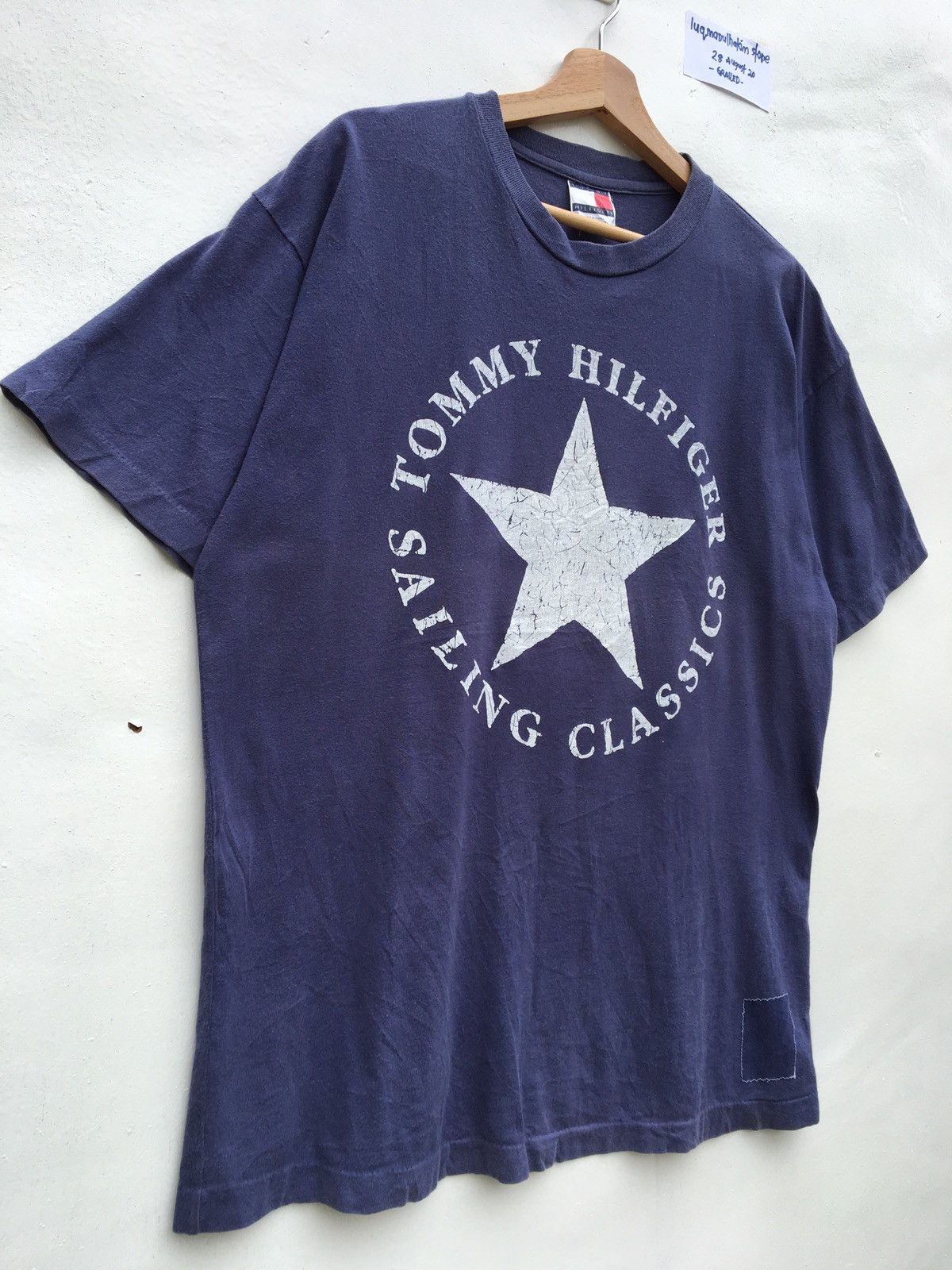 Tommy Hilfiger Rare Tommy Hilfiger Big Logo Spellout Tshirt Size US L / EU 52-54 / 3 - 2 Thumbnail