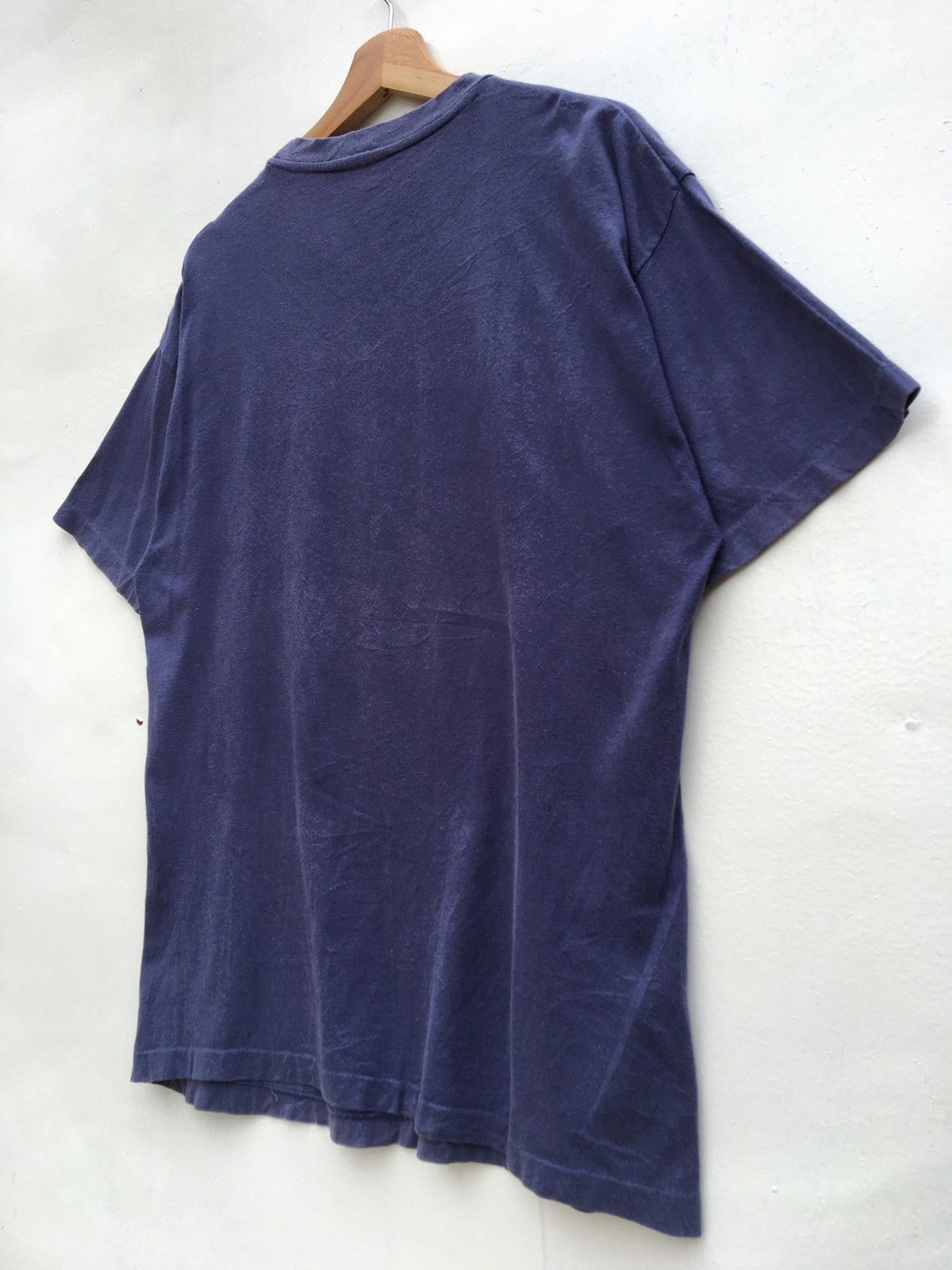 Tommy Hilfiger Rare Tommy Hilfiger Big Logo Spellout Tshirt Size US L / EU 52-54 / 3 - 14 Thumbnail