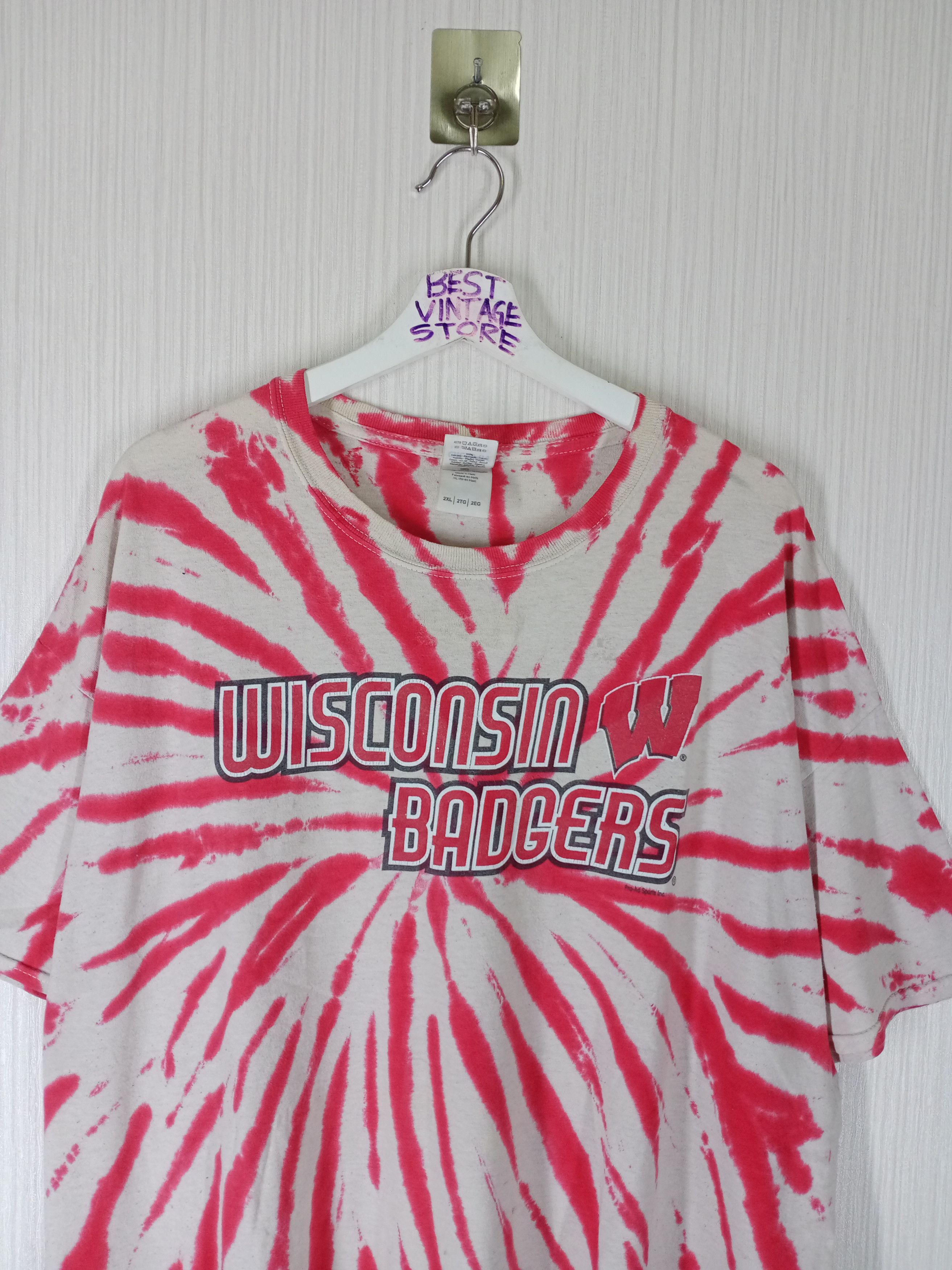 Vintage Rare Vintage Wisconsin Badgers Tie Dye Tshirt Size US XXL / EU 58 / 5 - 2 Thumbnail
