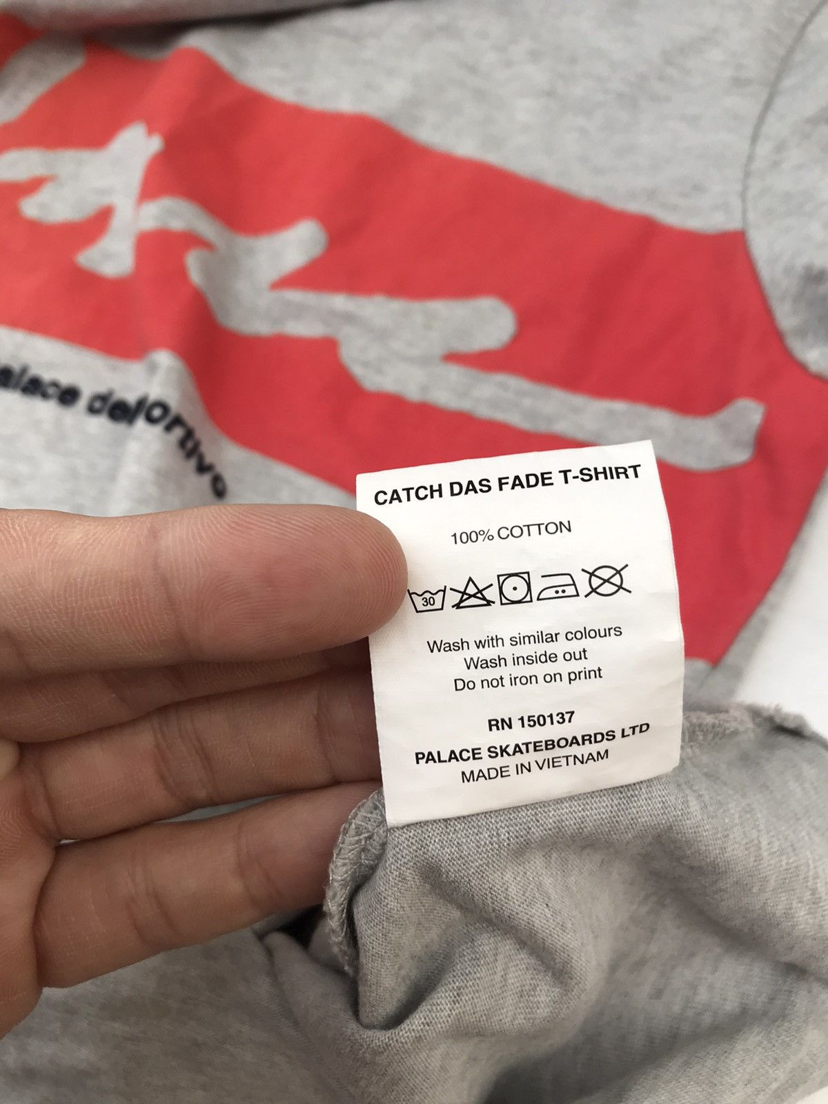 Palace SPRiNG 2020 PALACE SKATEBOARDS CATCH DAS FADE TEE HEATHER Size US L / EU 52-54 / 3 - 13 Thumbnail